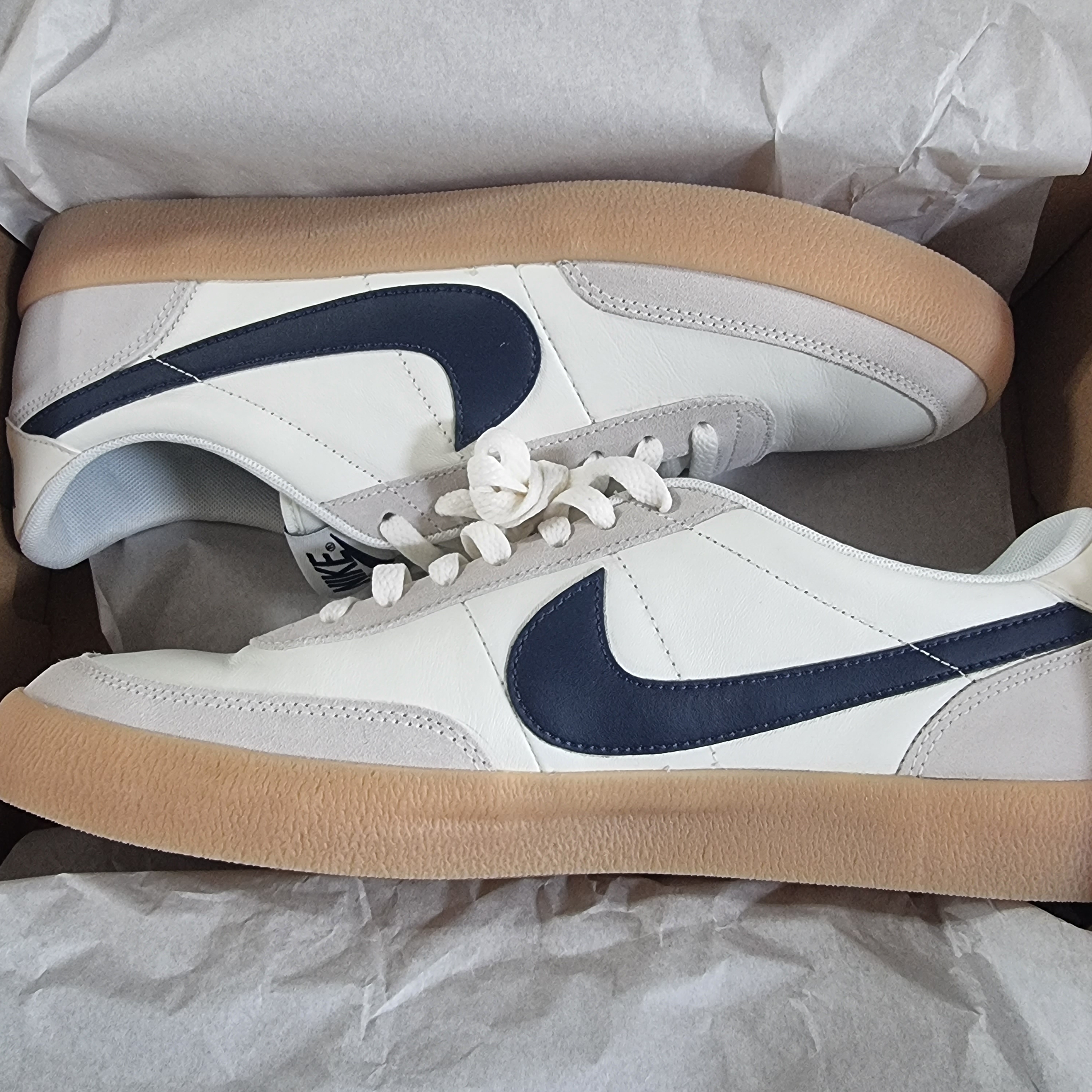 Nike x J.Crew Killshot 2 Sail Midnight Navy 착용 스타일