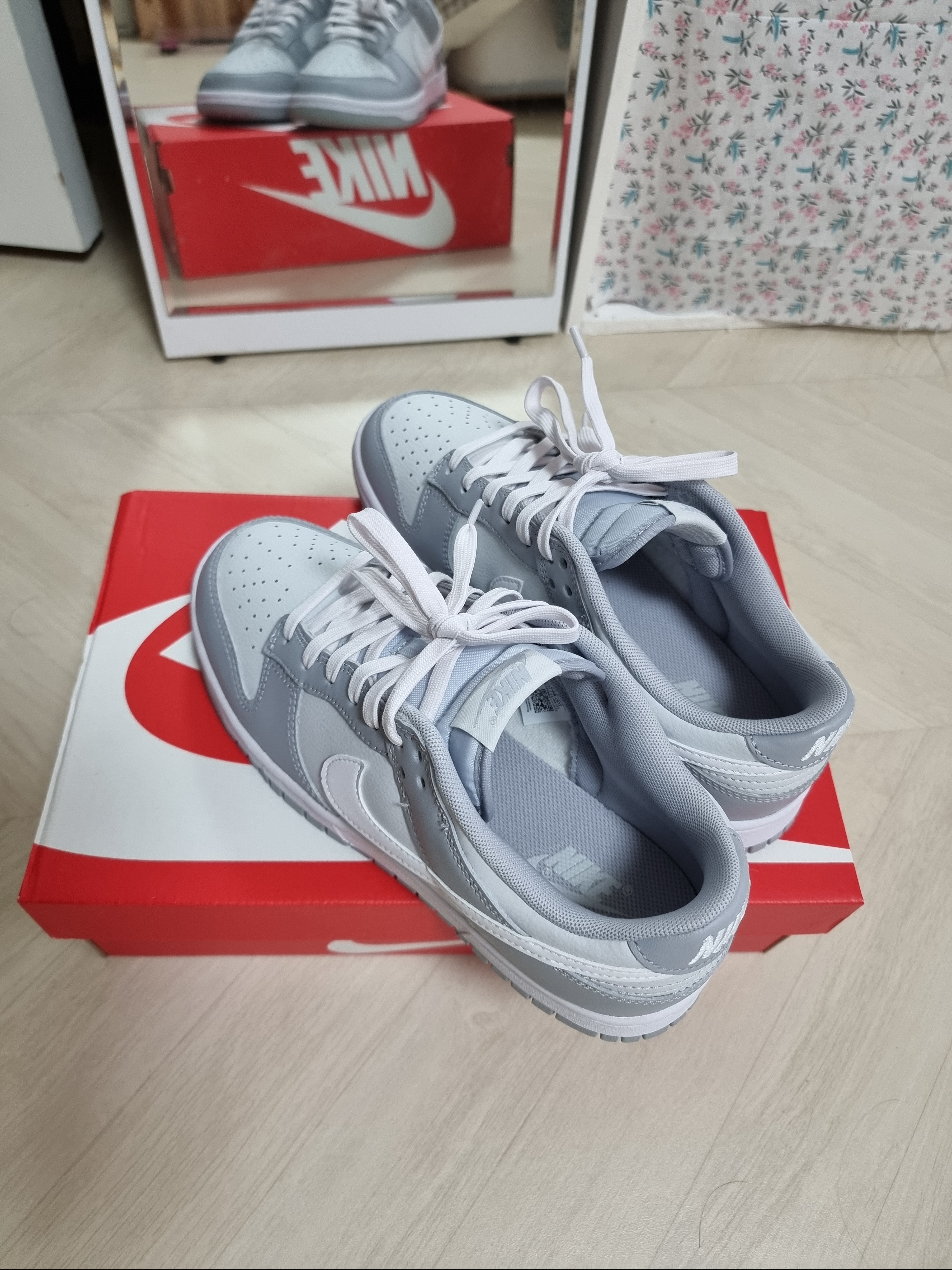 Nike Dunk Low Retro Wolf Grey 착용 스타일 - 1