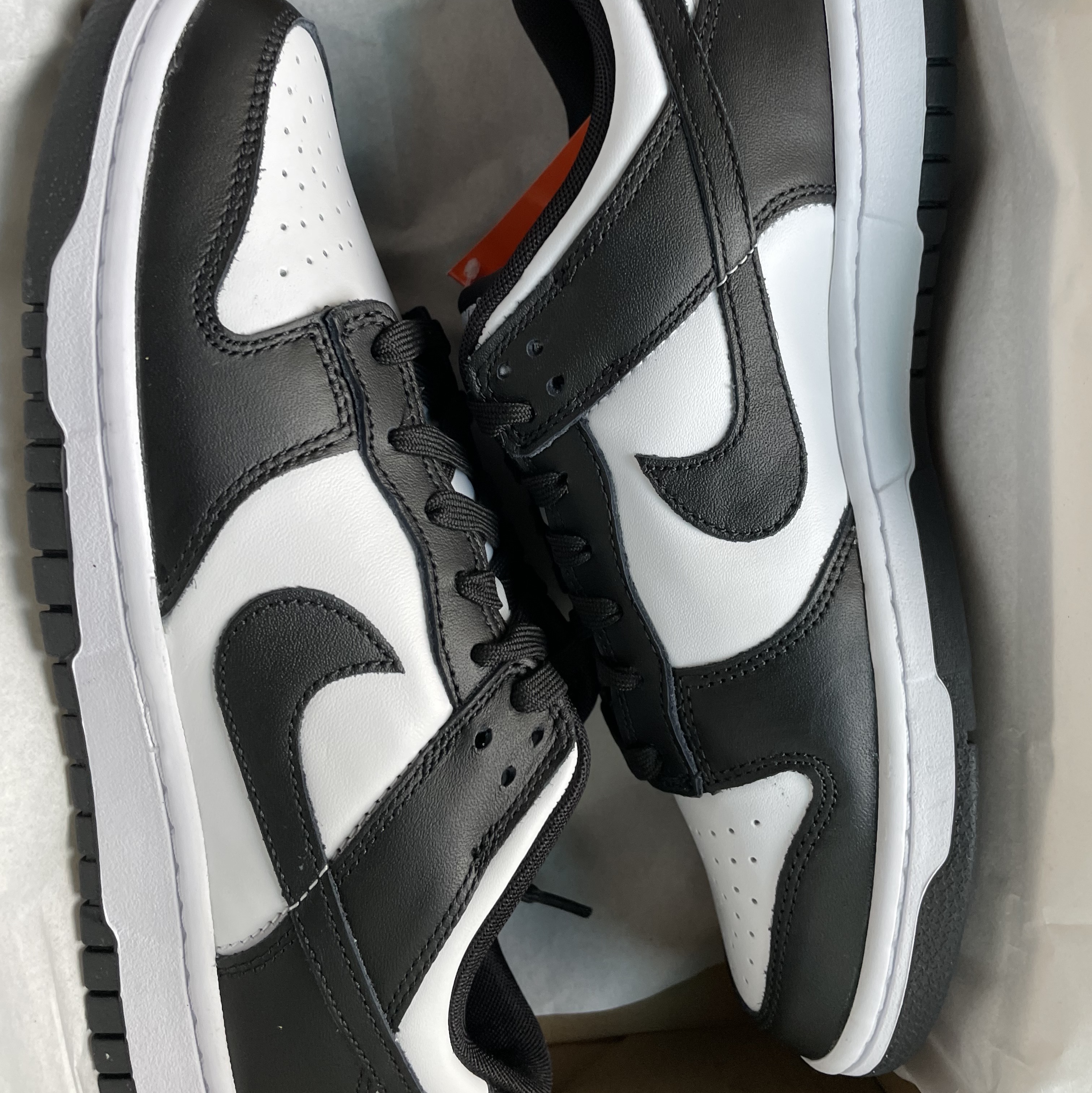 Nike Dunk Low Retro Black 착용 스타일