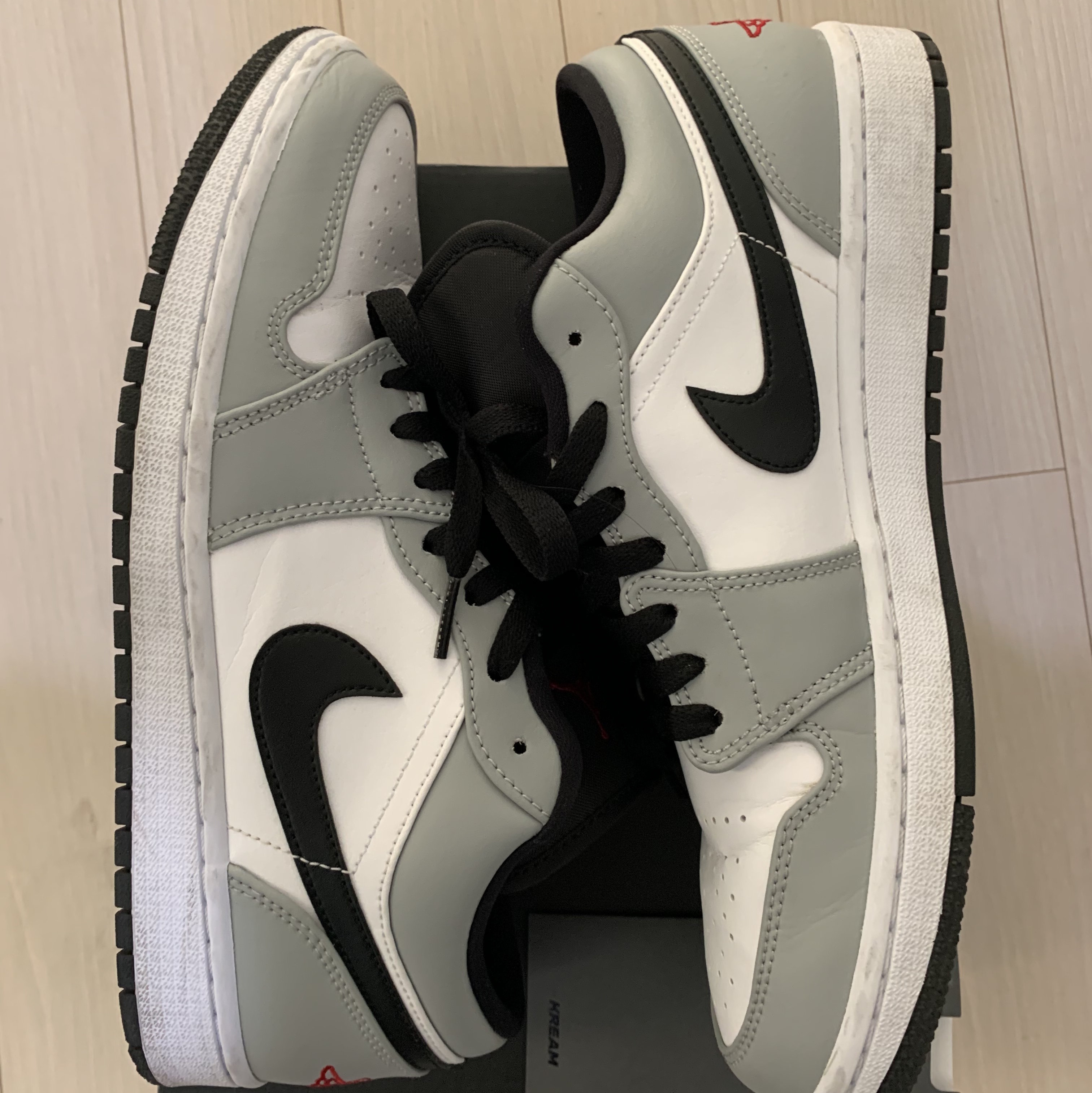Jordan 1 Low Light Smoke Grey 착용 스타일 - 1
