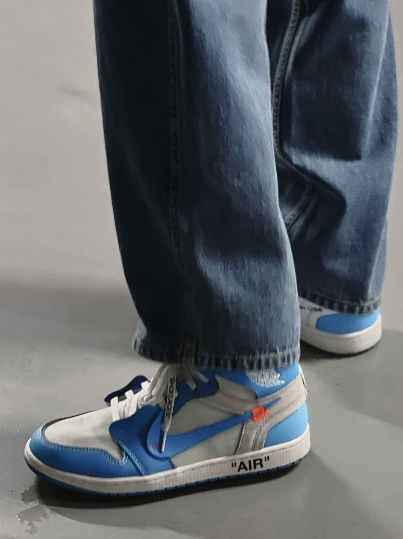 The North Face Novelty GTX Mountain Jacket Peacock Blue, Jordan 1 x Off-White Retro High University Blue 착용 스타일 - 2
