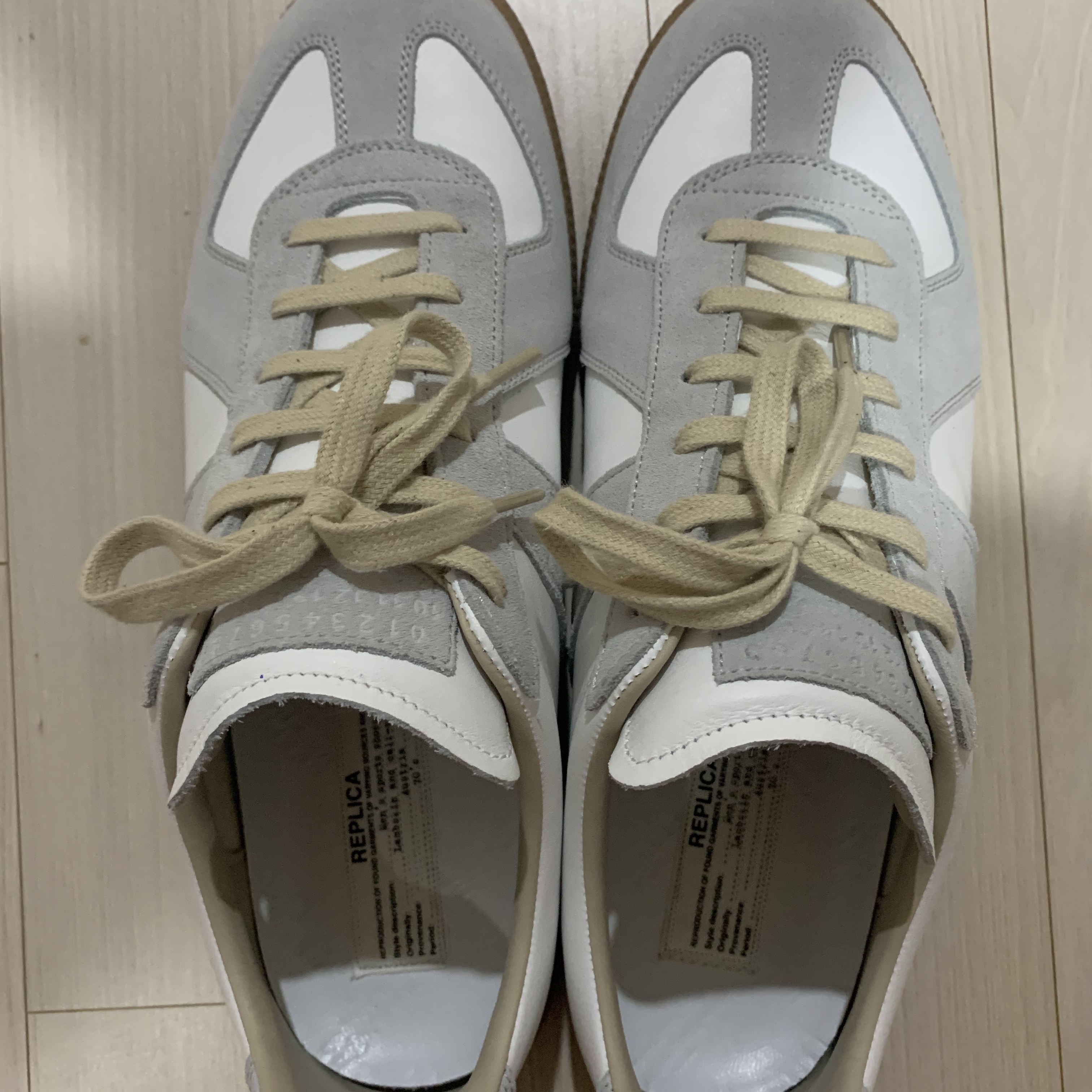 Maison Margiela Calfskin Replica Sneakers 착용 스타일 - 1