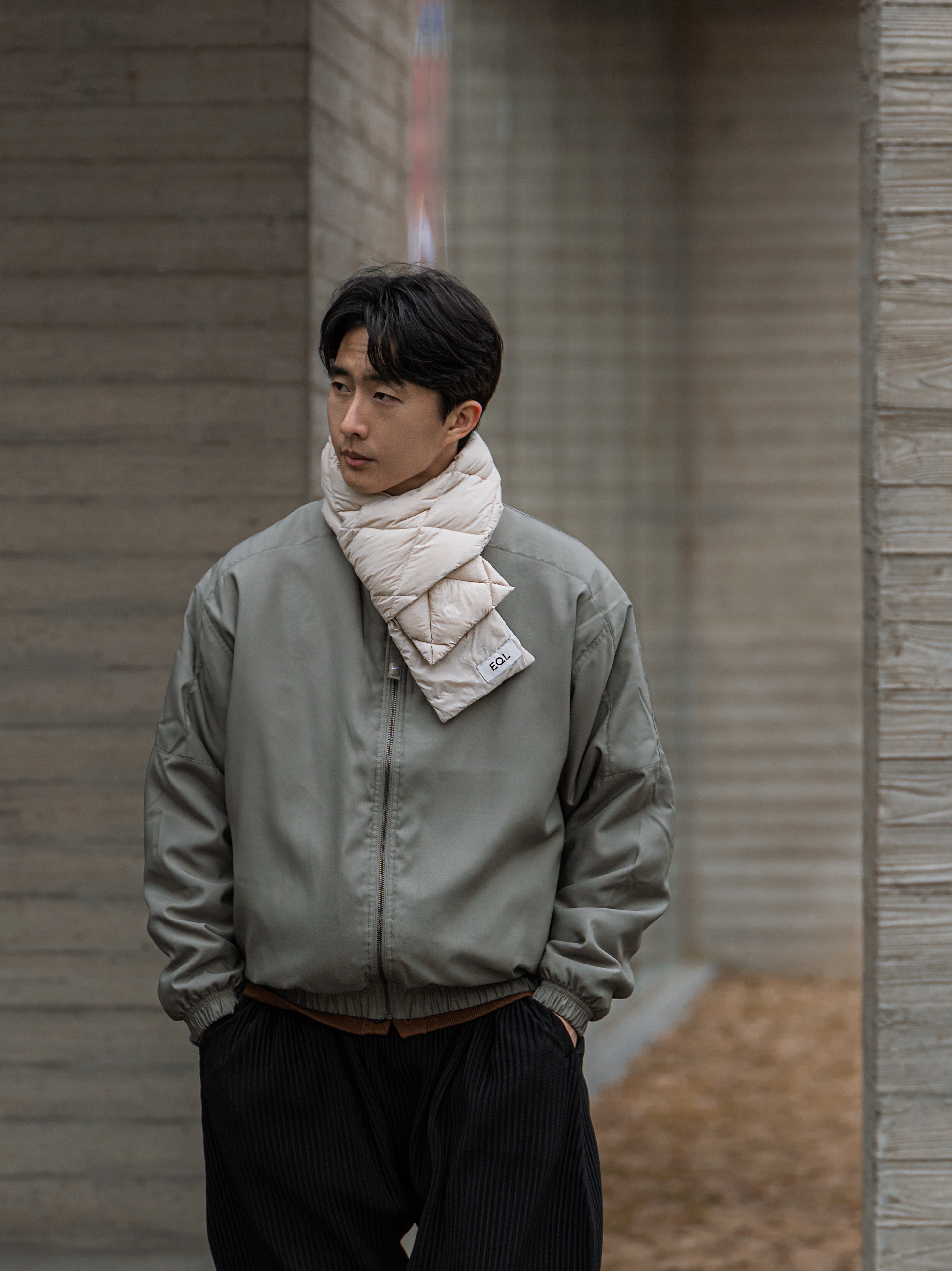 Nike NRG Solo Swoosh Satin Bomber Jacket Light Army - US/EU 착용 스타일 - 1