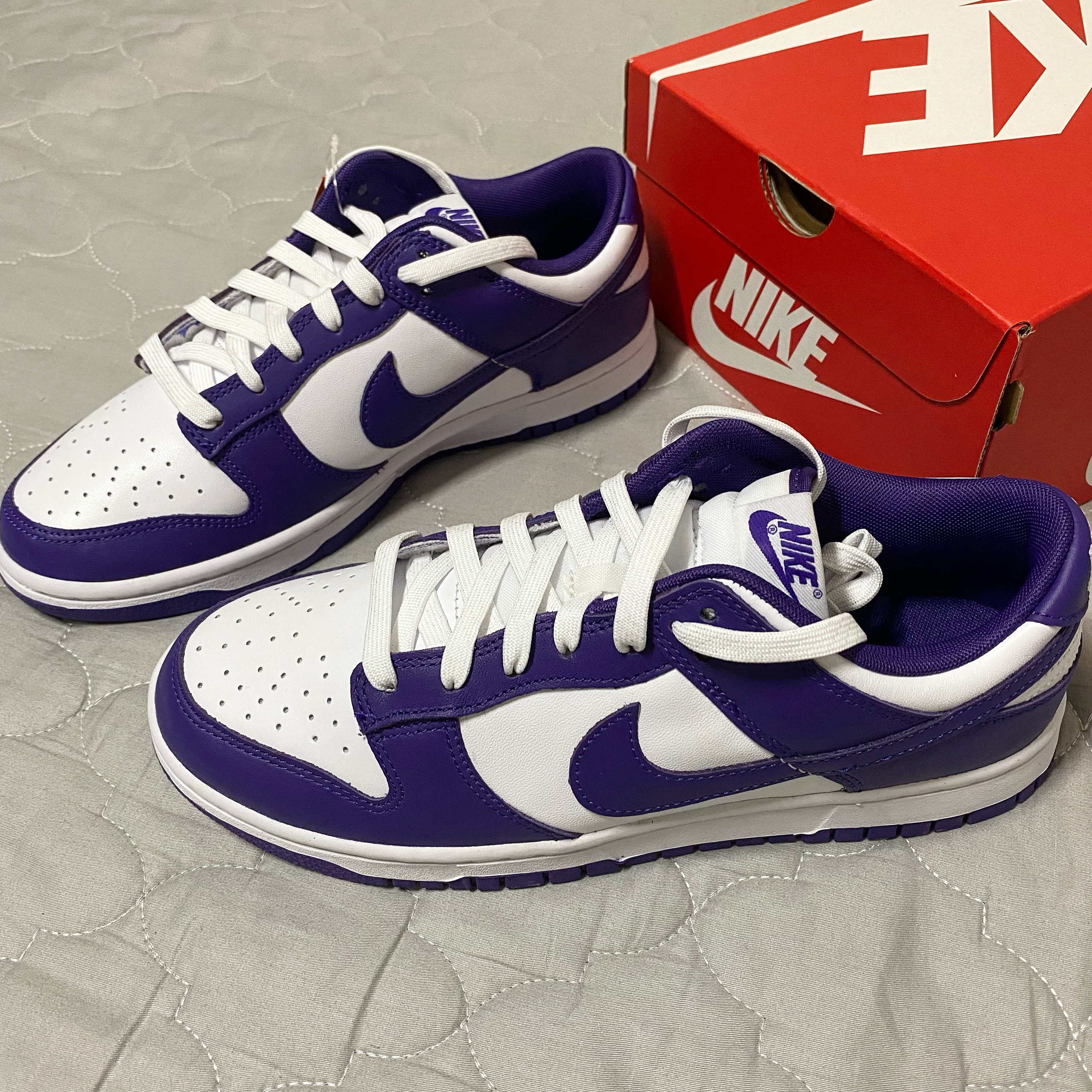 Nike Dunk Low Retro Championship Court Purple 착용 스타일 - 2