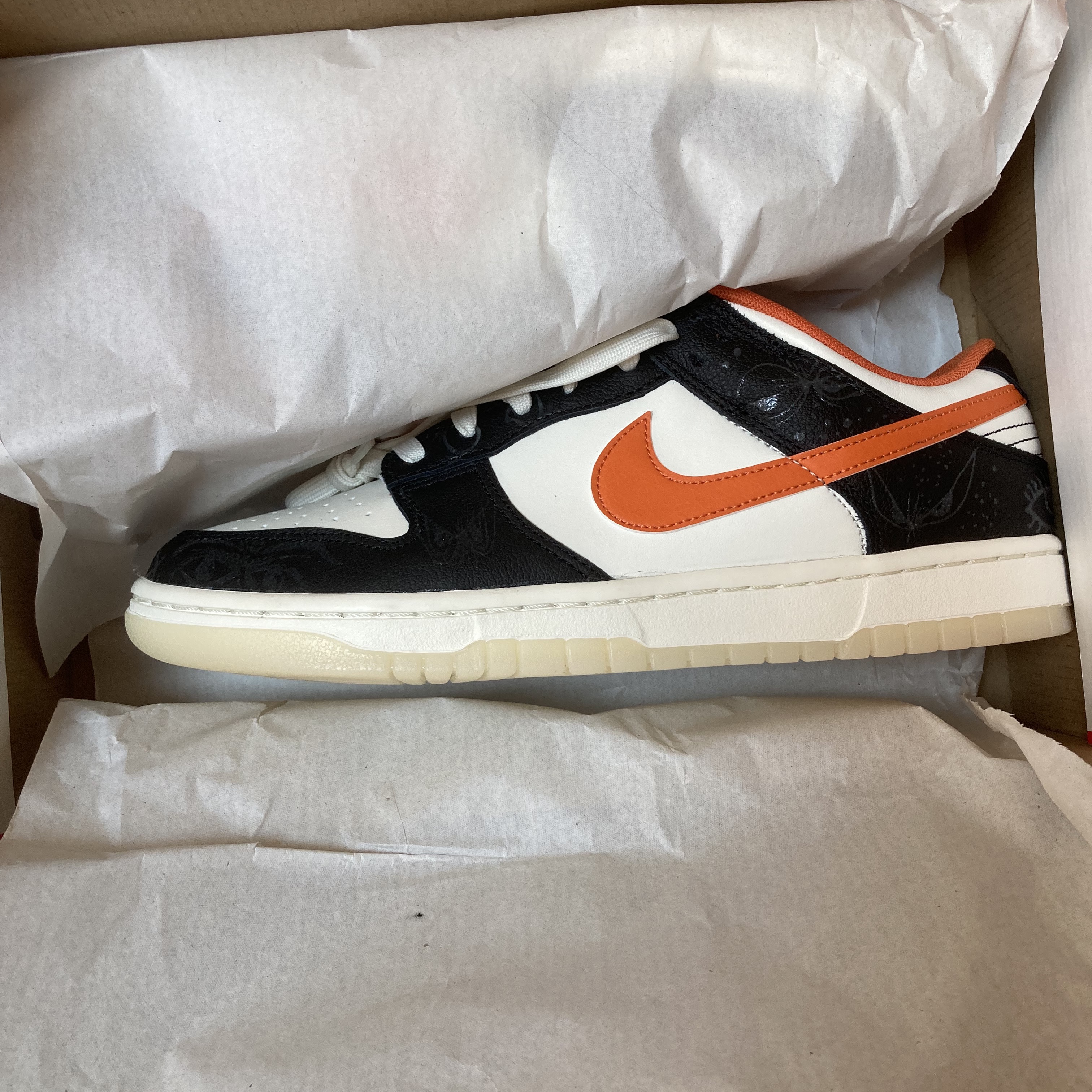 Nike Dunk Low Retro PRM Halloween 착용 스타일