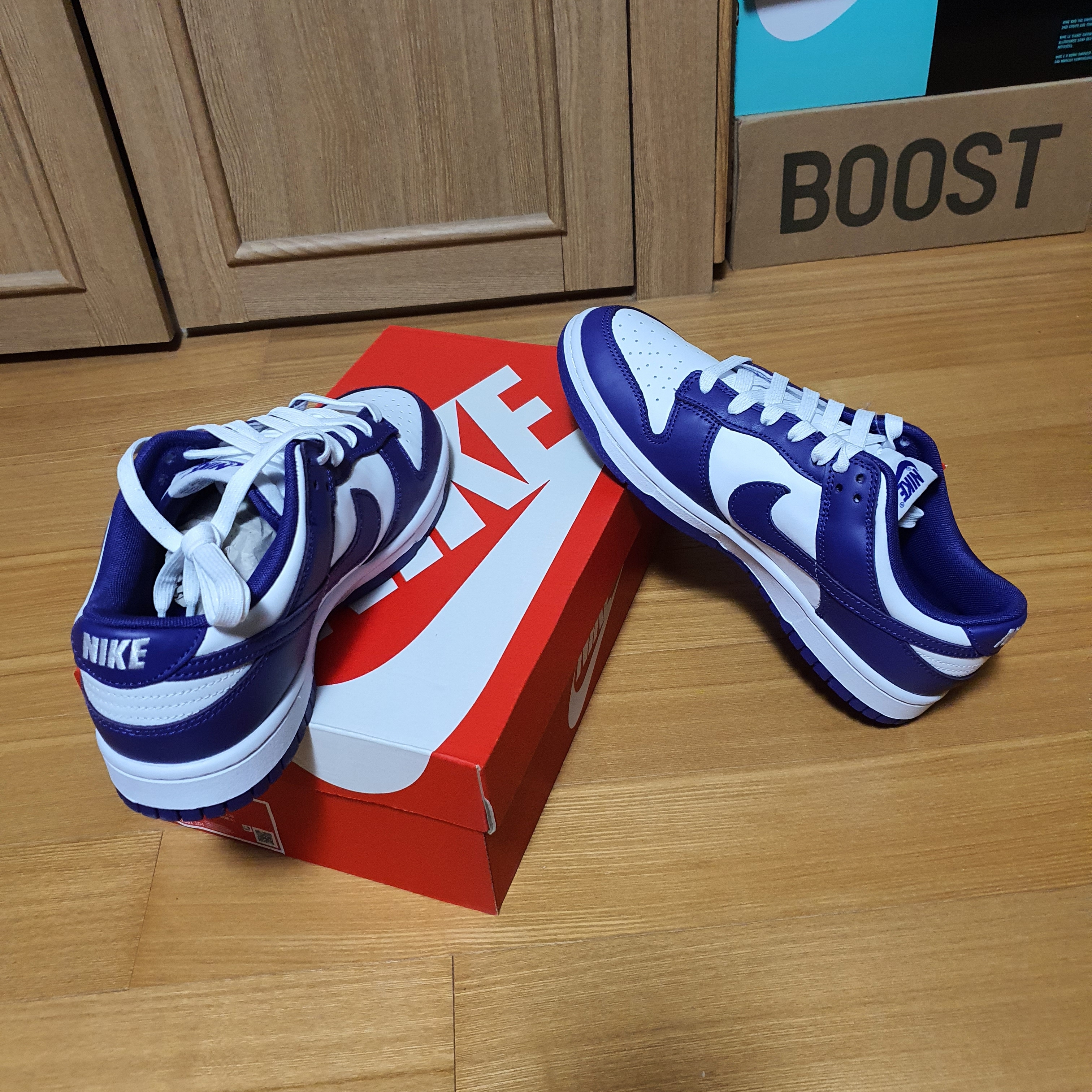 Nike Dunk Low Retro Championship Court Purple 착용 스타일 - 2