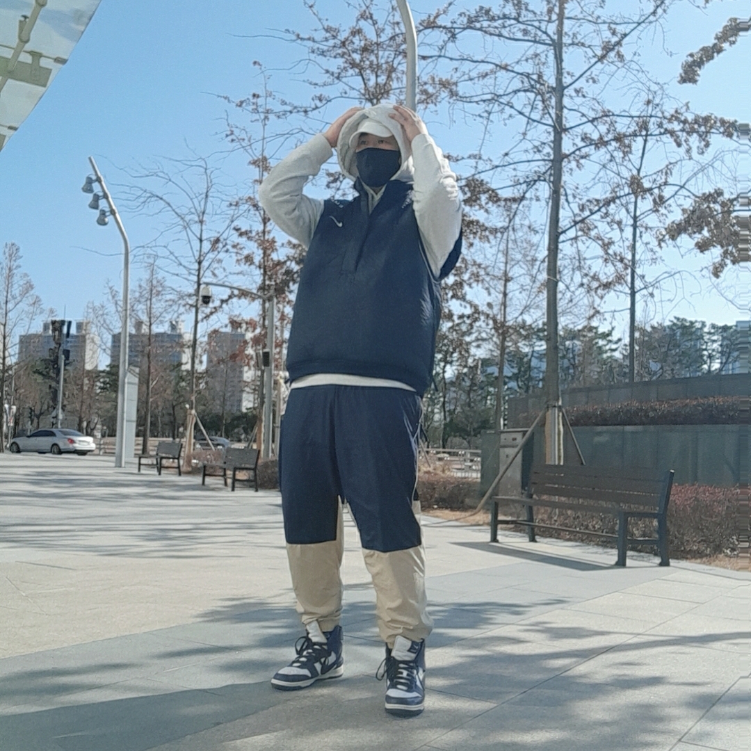 Nike x Cav Empt Vest Navy, Nike x Cav Empt Track Pants Navy 착용 스타일