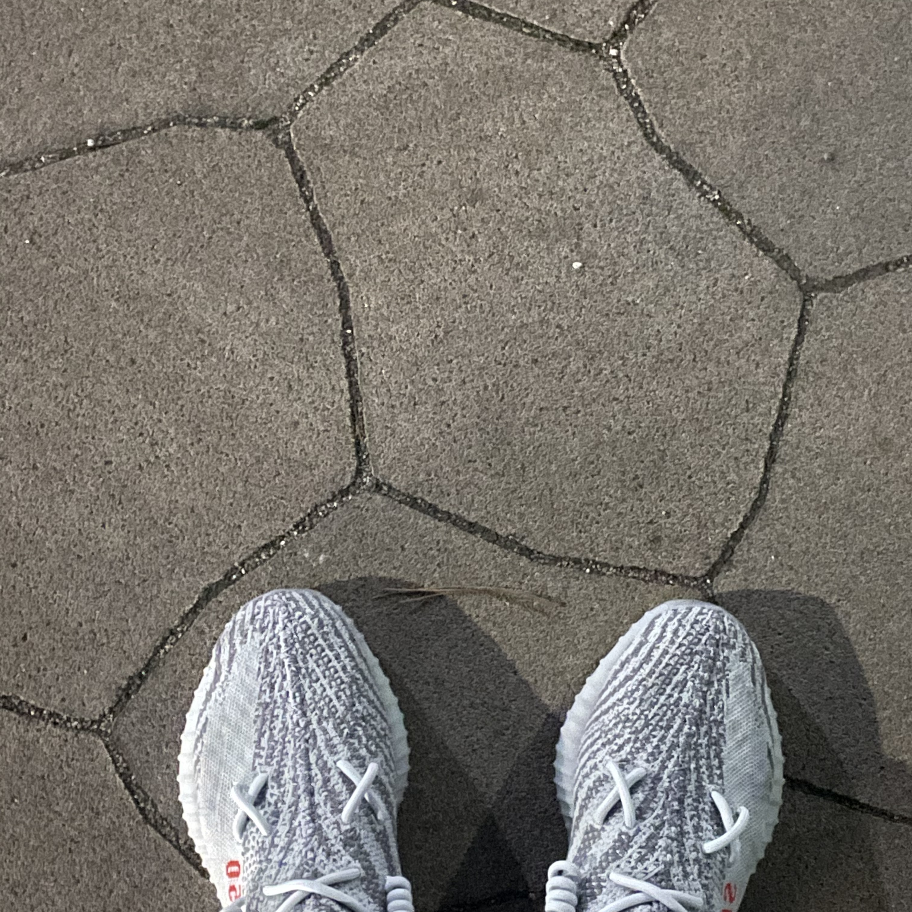 Adidas Yeezy Boost 350 V2 Blue Tint 2017 착용 스타일