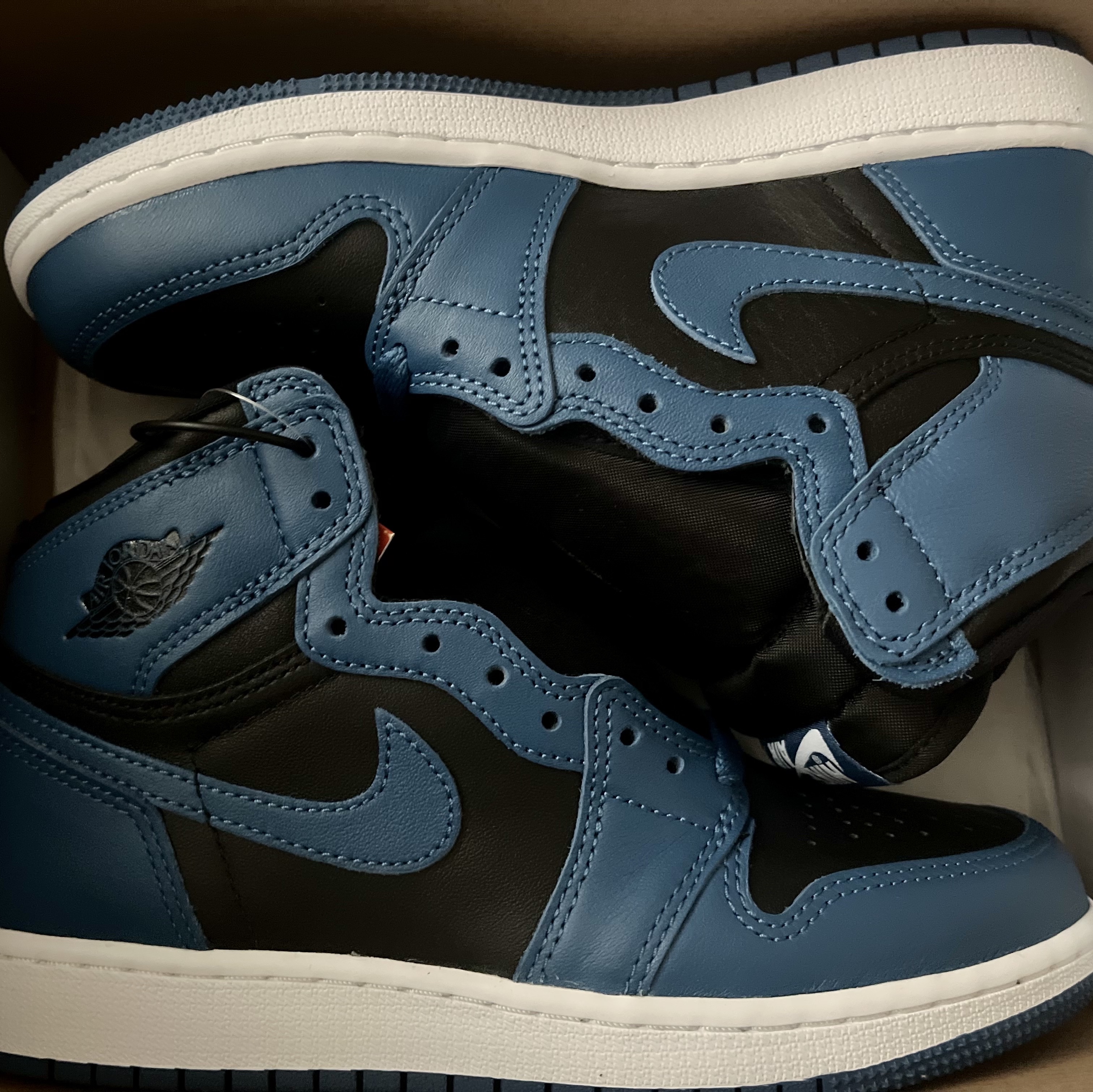 (GS) Jordan 1 Retro High OG Dark Marina Blue 착용 스타일