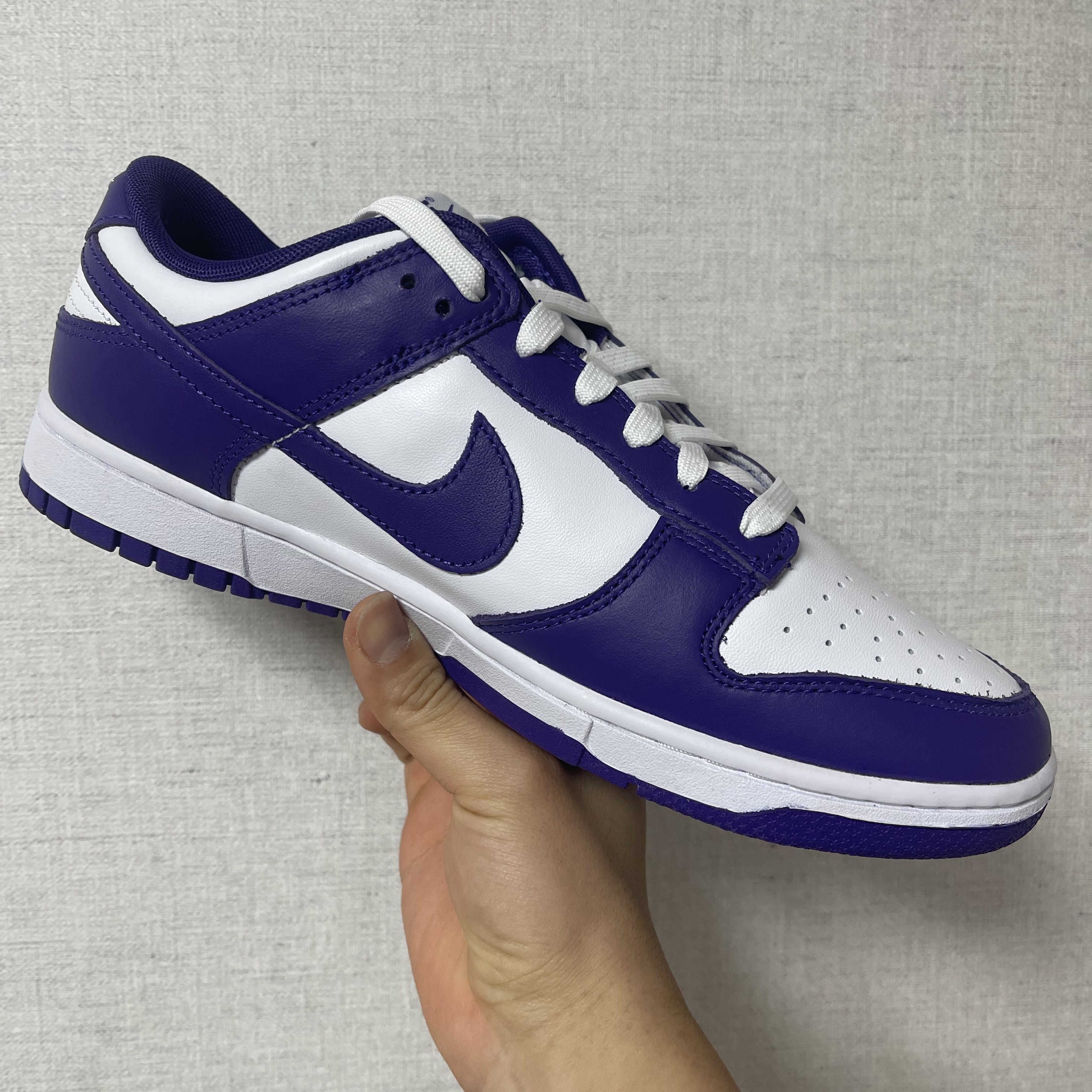 Nike Dunk Low Retro Championship Court Purple 착용 스타일