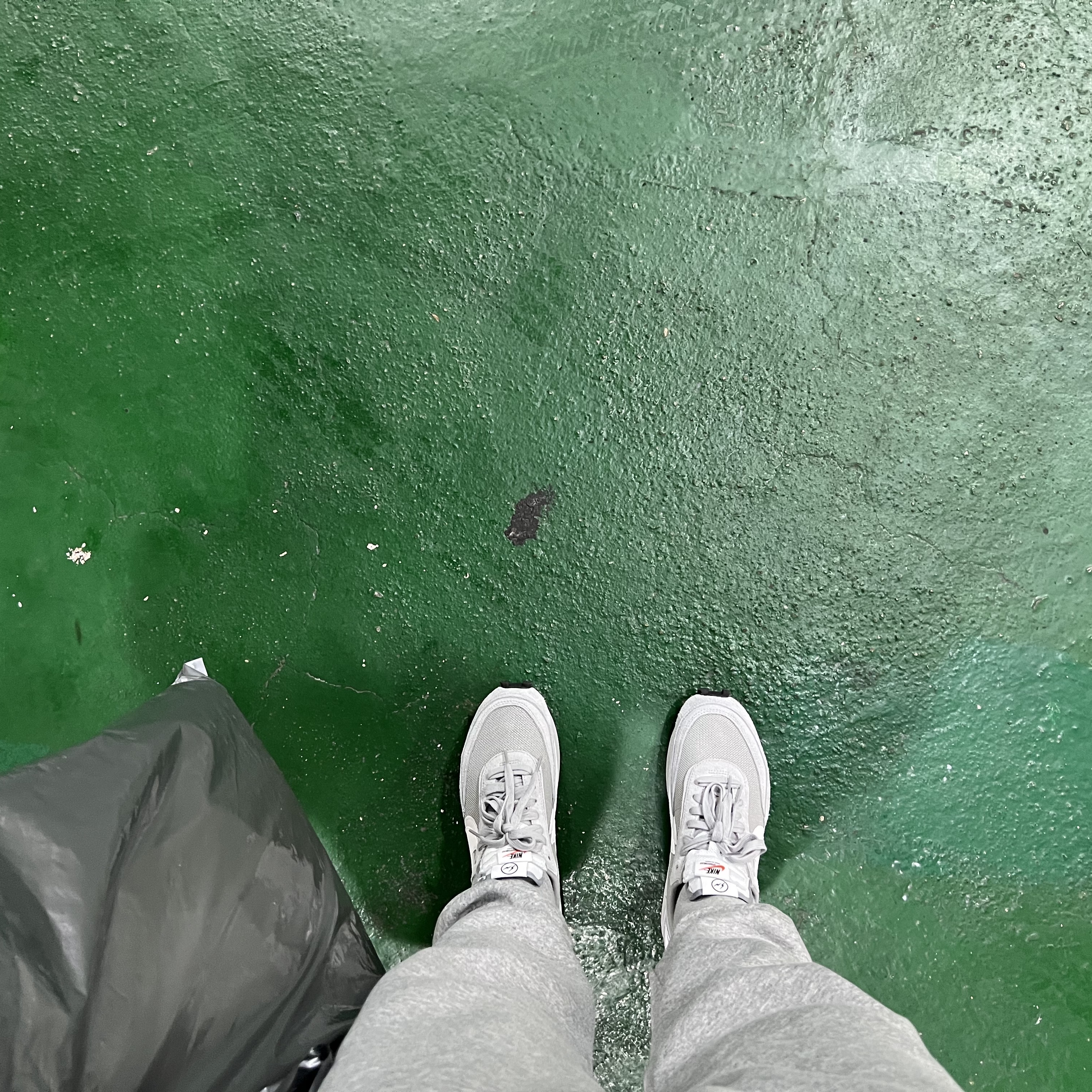 Nike x Sacai x Fragment LDWaffle Light Smoke Grey 착용 스타일