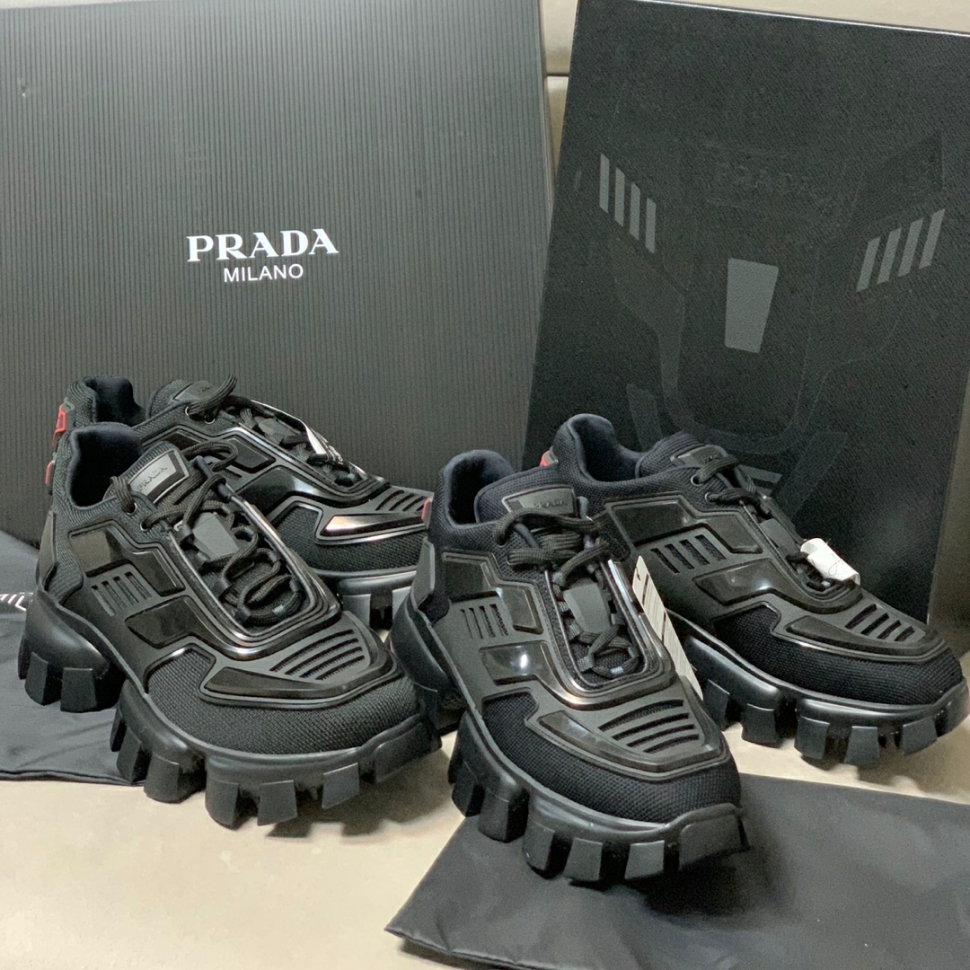 Prada Cloudbust Thunder Technical Fabric Sneakers Black 착용 스타일 - 1