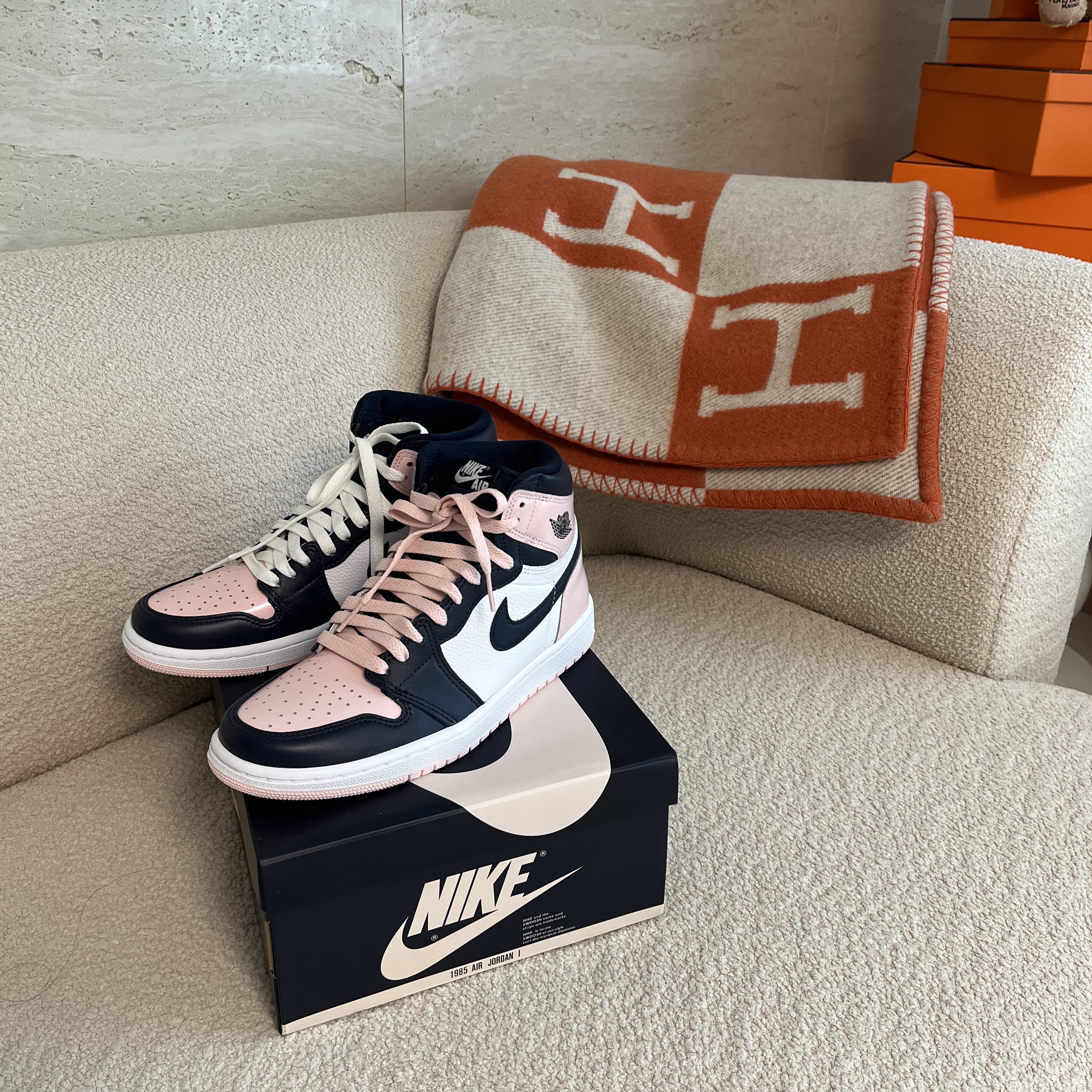 (W) Jordan 1 Retro High OG Atmosphere 착용 스타일