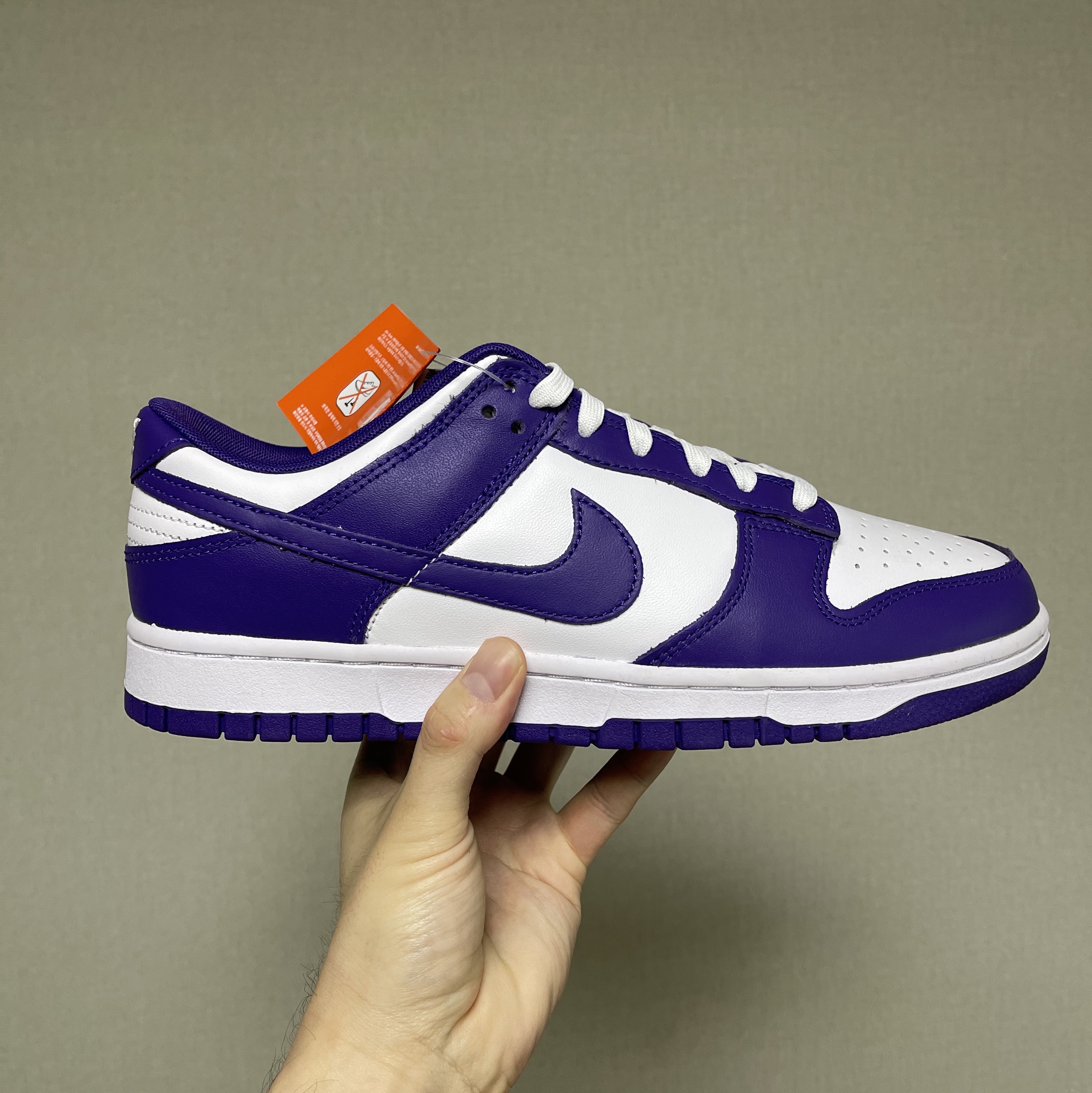 Nike Dunk Low Retro Championship Court Purple 착용 스타일 - 1