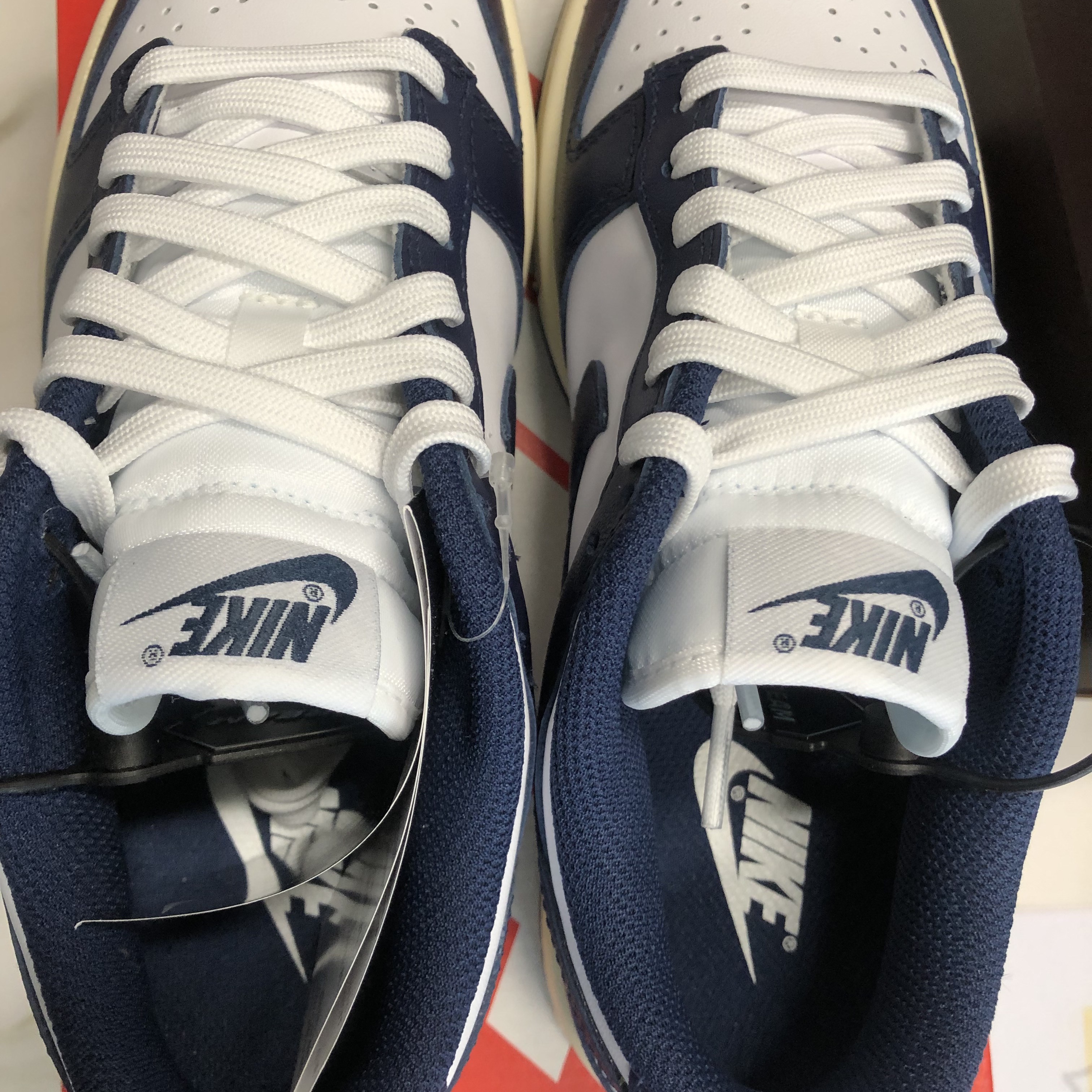 (W) Nike Dunk Low Vintage Midnight Navy 착용 스타일 - 2