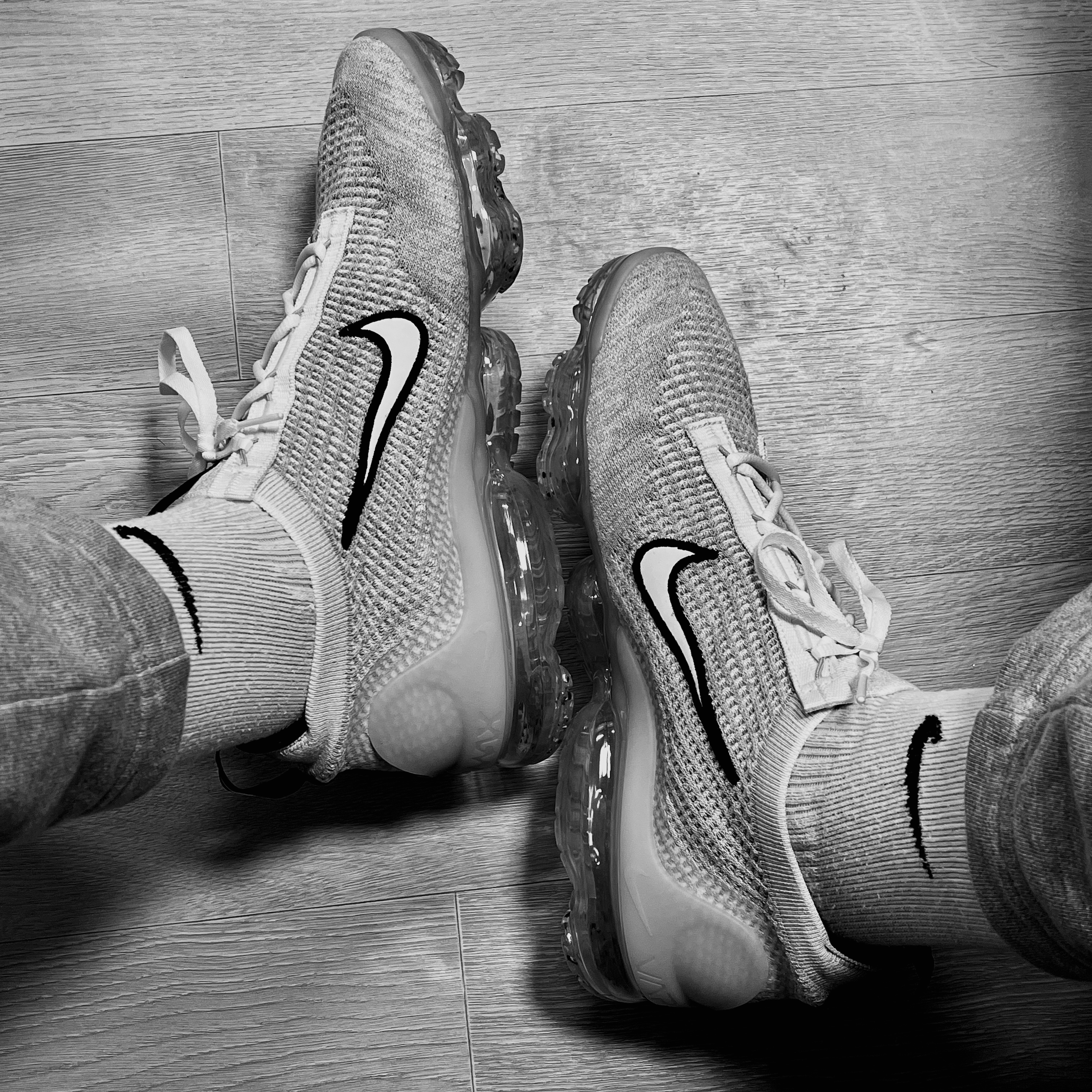 Nike Air VaporMax 2021 Flyknit White 착용 스타일