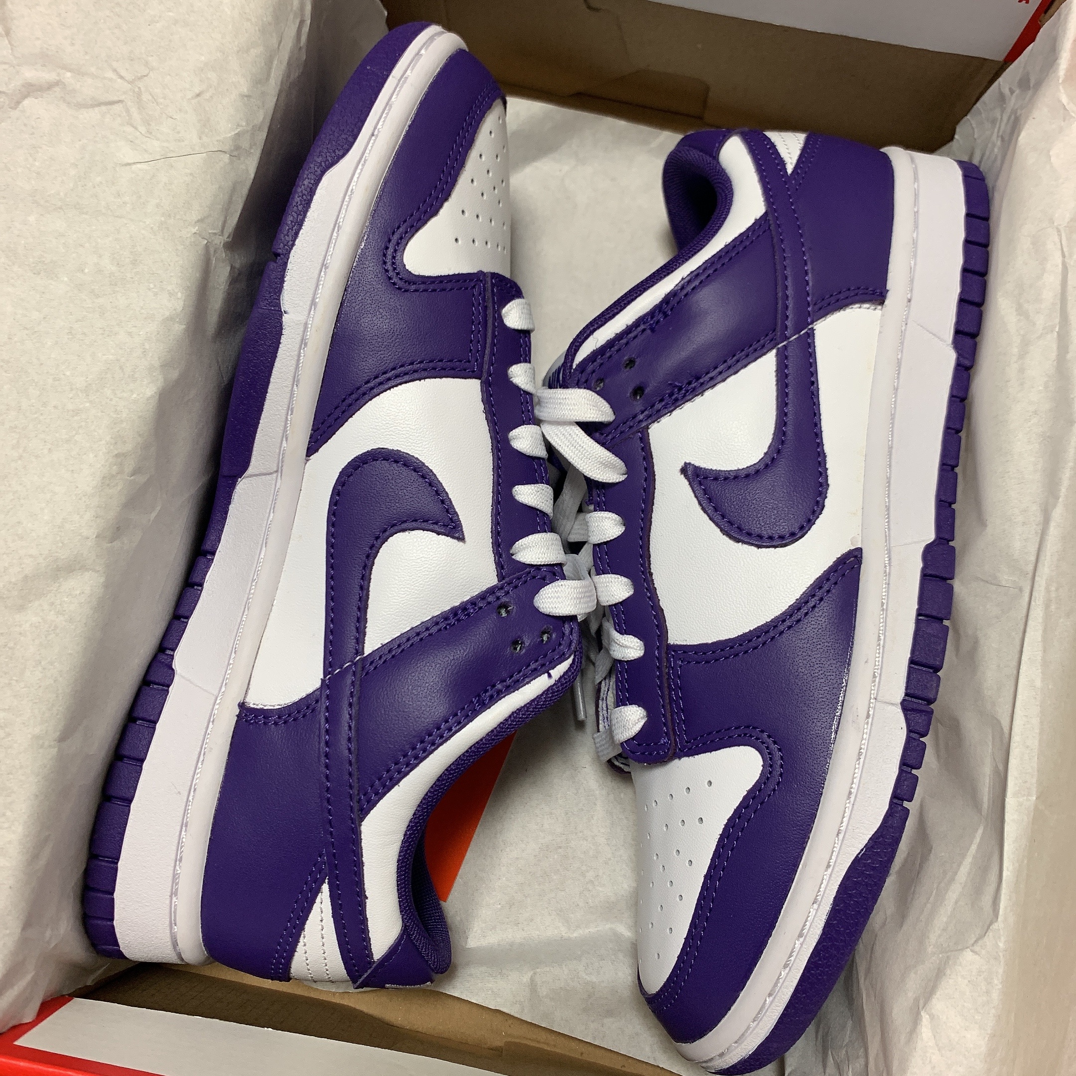 Nike Dunk Low Retro Championship Court Purple 착용 스타일