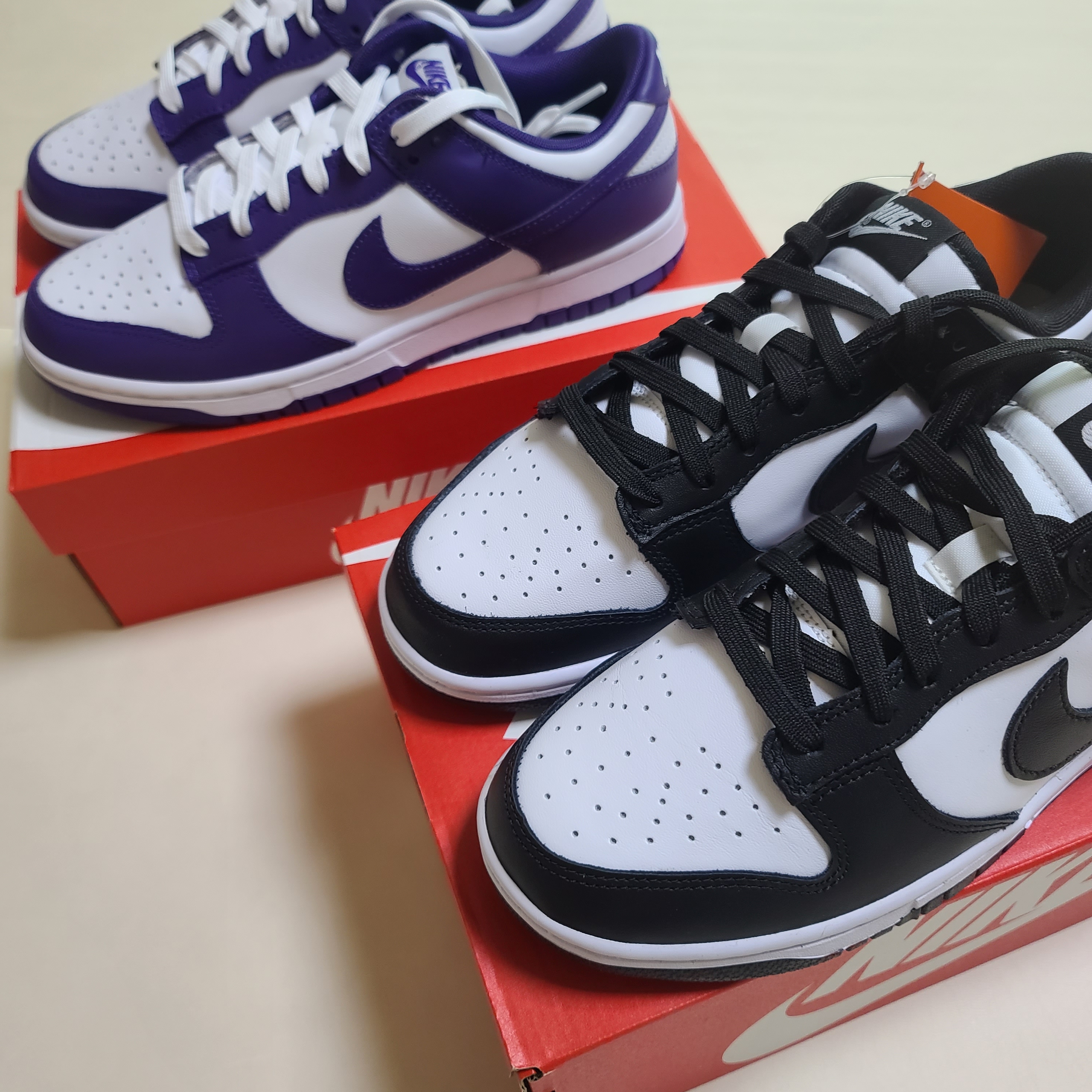 Nike Dunk Low Retro Championship Court Purple, Nike Dunk Low Retro Black 착용 스타일 - 2