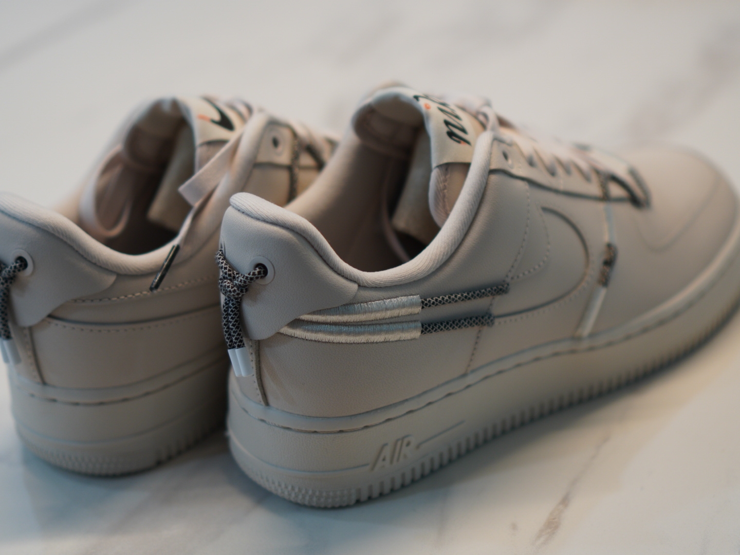 (W) Nike Air Force 1 '07 LX Light Orewood Brown 착용 스타일 - 2