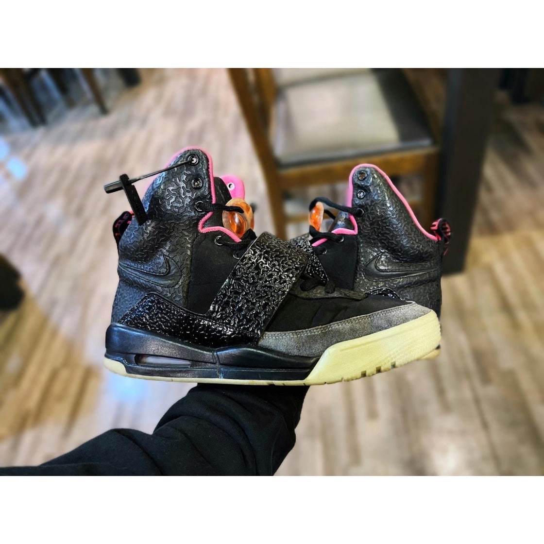 Nike air yeezy 1 blink blackpink best sale