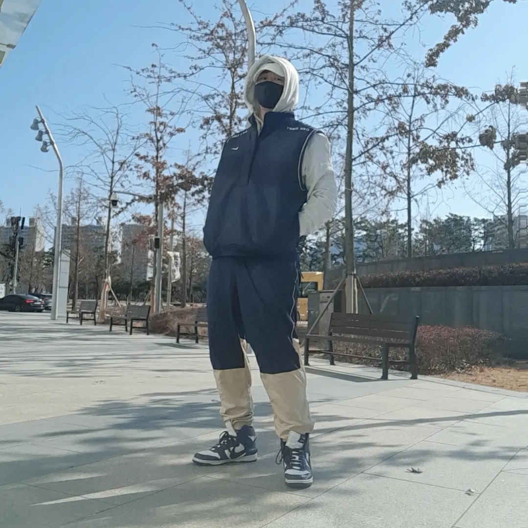 Nike x Ambush Dunk High Deep Royal Blue, Nike x Cav Empt Vest Navy 착용 스타일 - 2