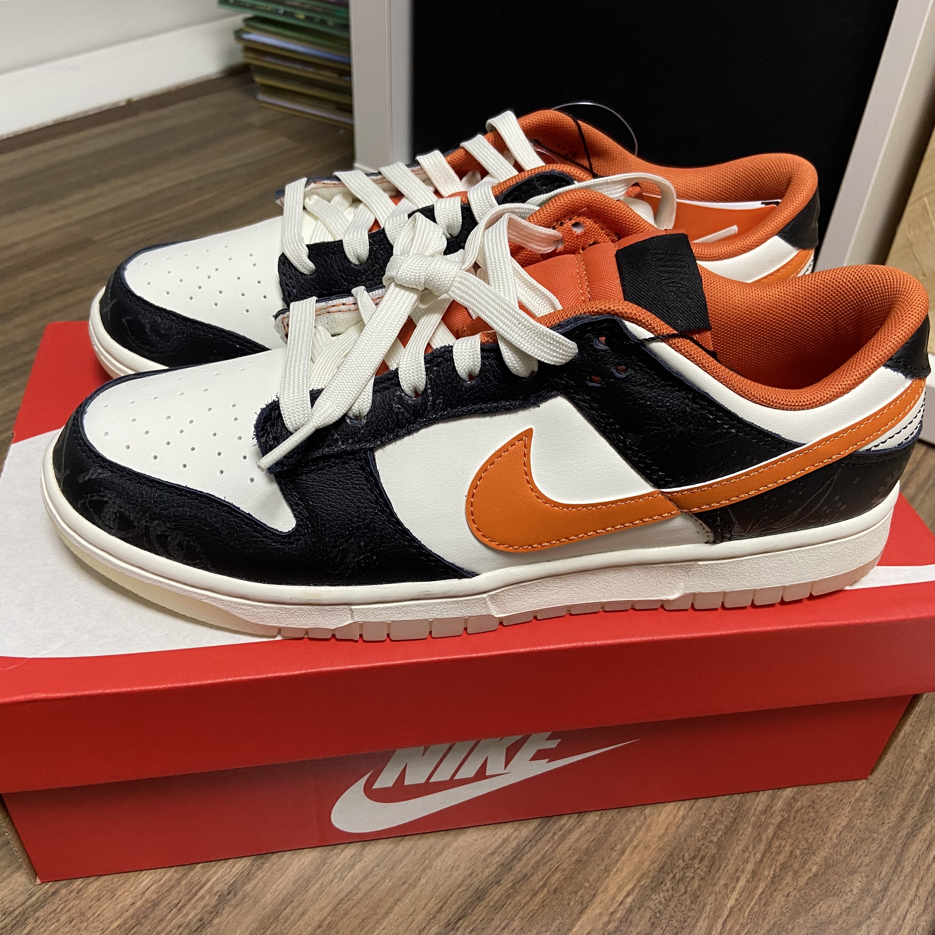 Nike Dunk Low Retro PRM Halloween 착용 스타일 - 2