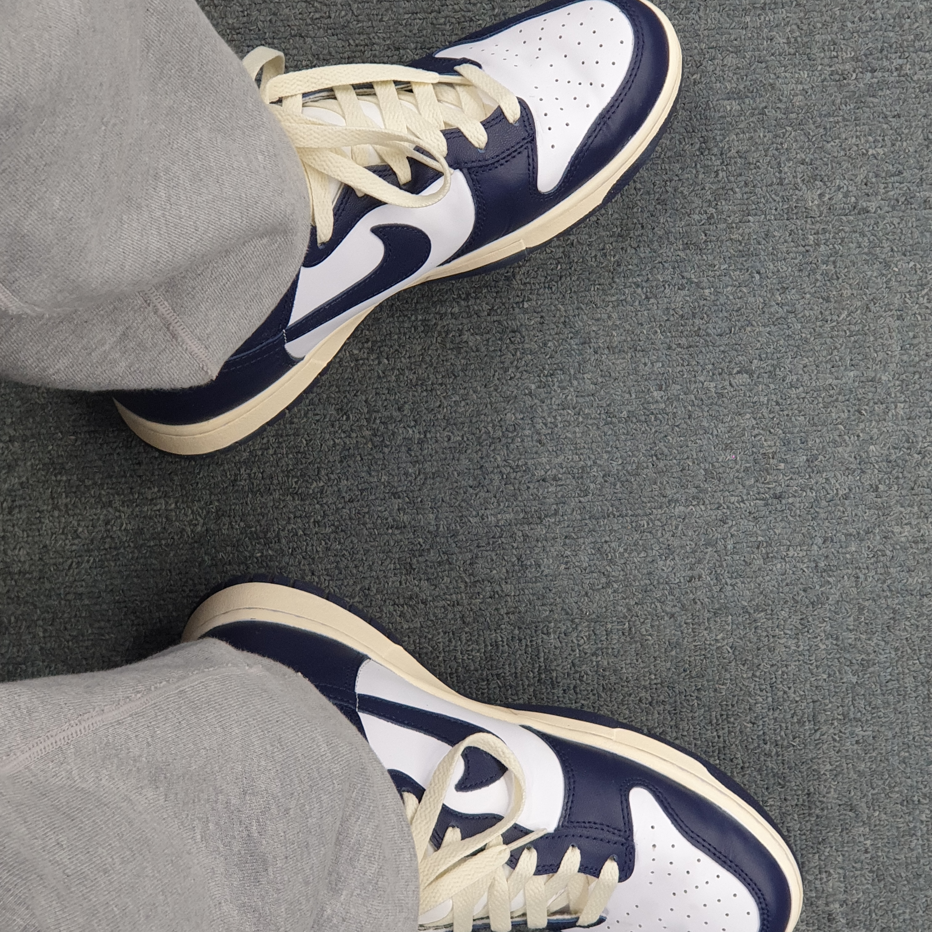 Nike Dunk High Retro Championship Navy 착용 스타일 - 3