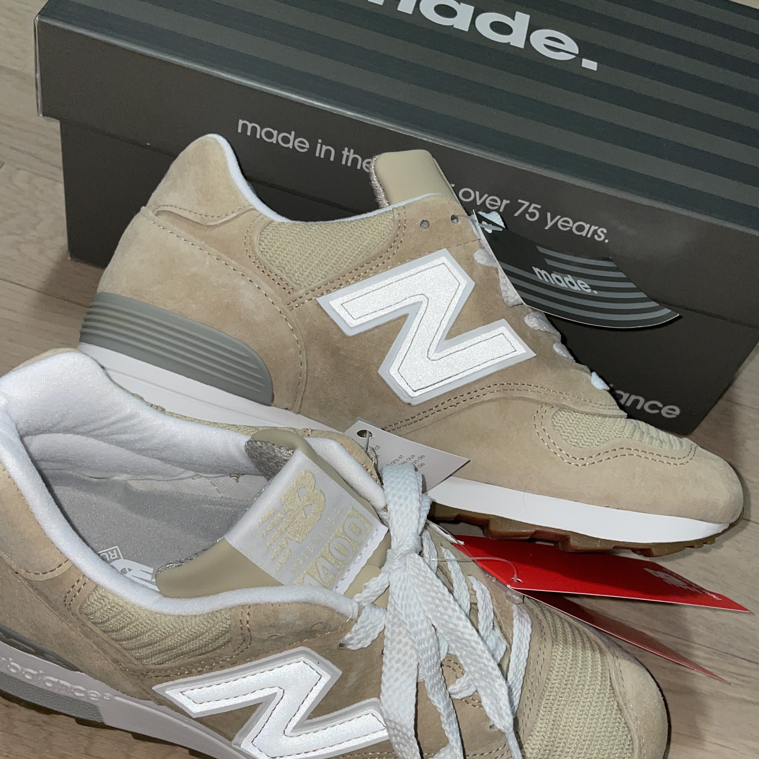 New Balance 1400 Made in USA Tan 착용 스타일 - 4