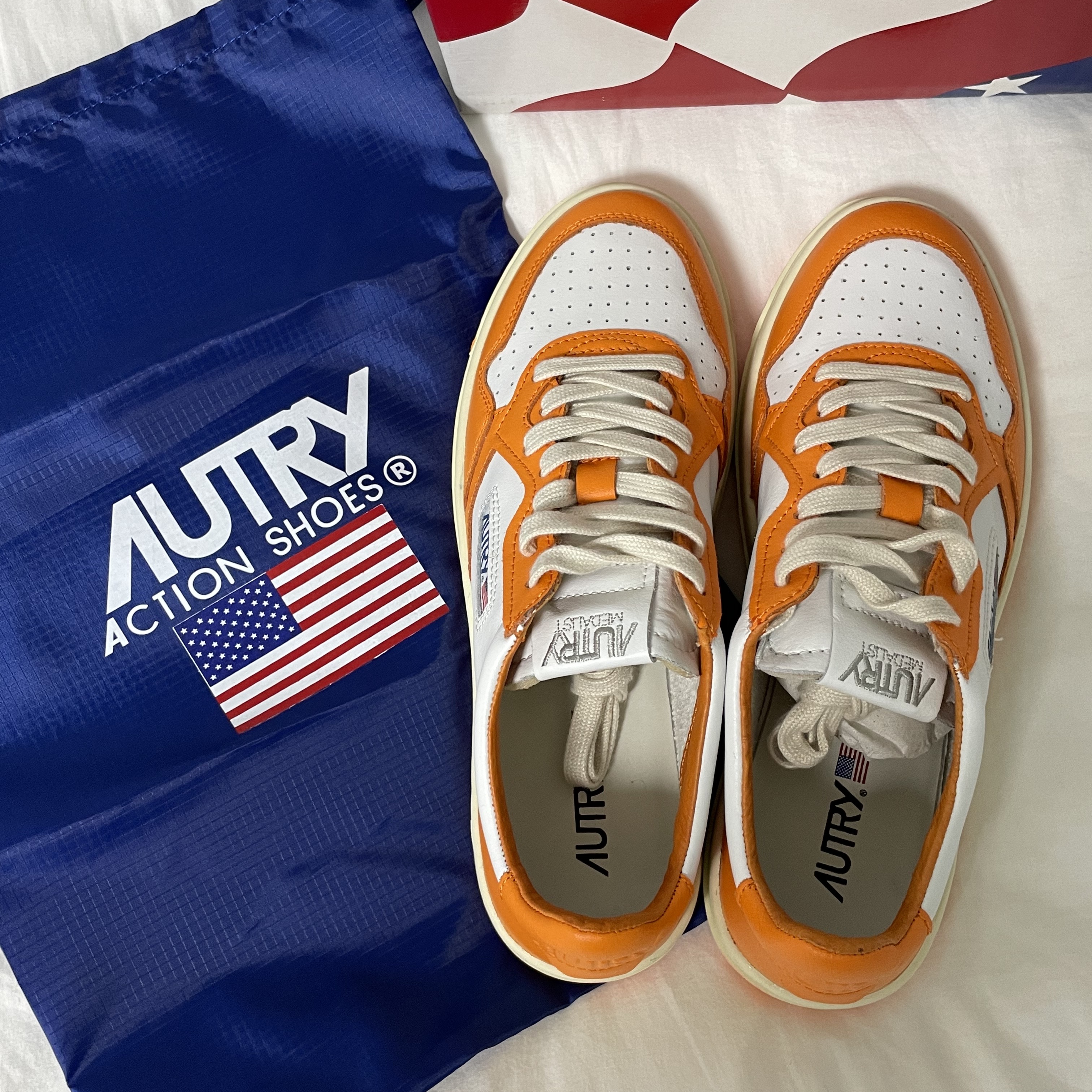 Autry Medalist Low Leather Sneakers Orange White, Nike Dunk Low SP Syracuse 2020 착용 스타일 - 2