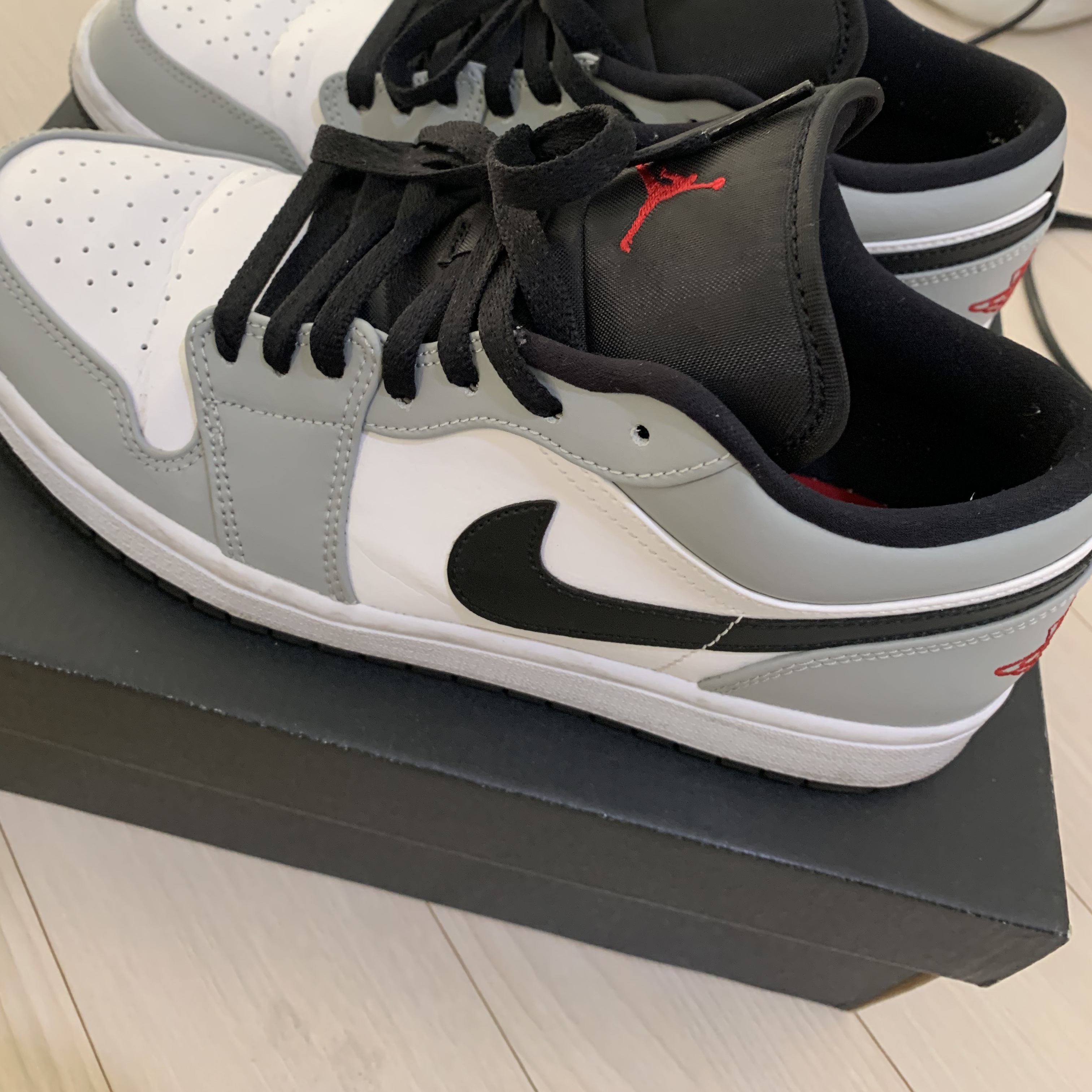 Jordan 1 Low Light Smoke Grey 착용 스타일 - 2
