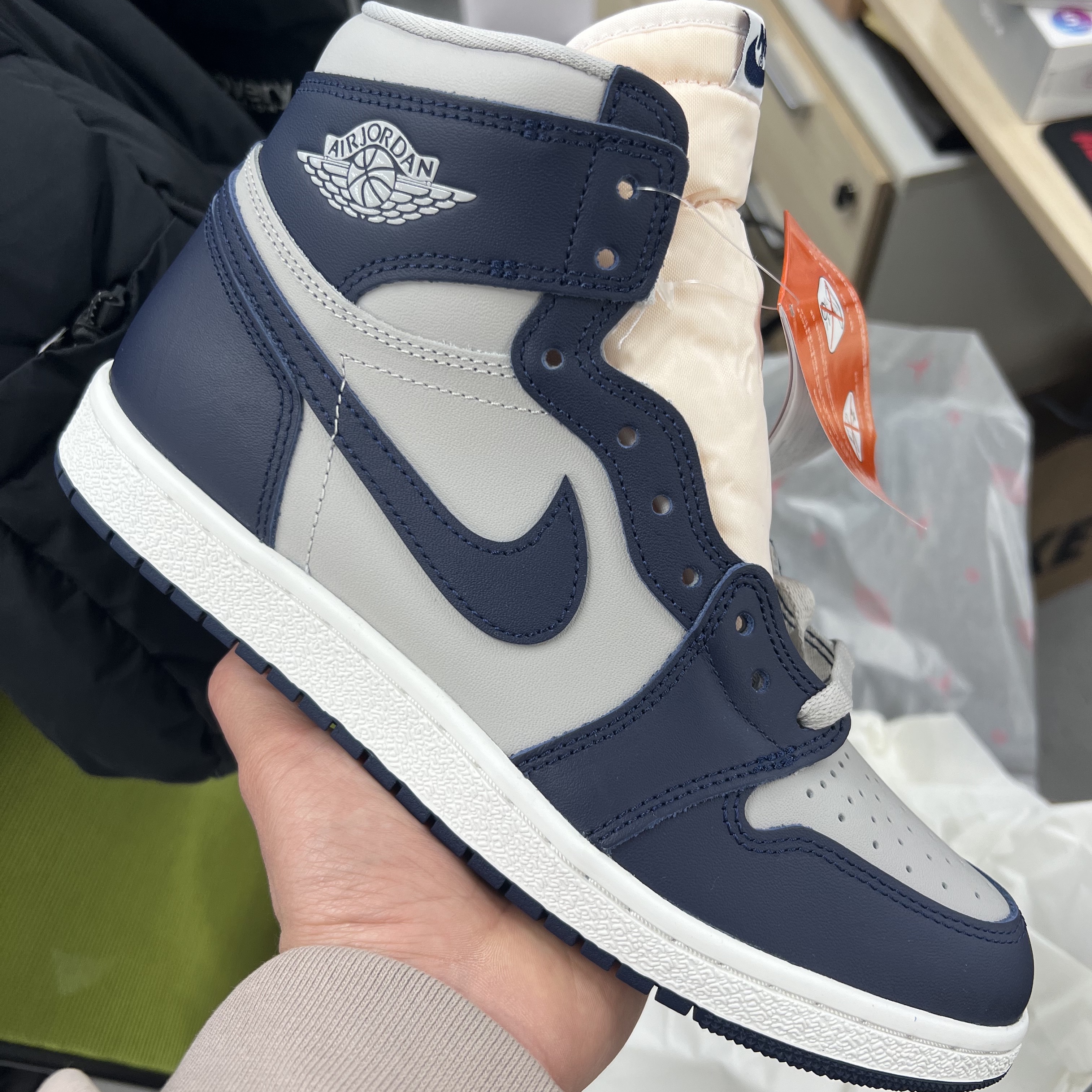 Jordan 1 High 85 College Navy 착용 스타일 - 2