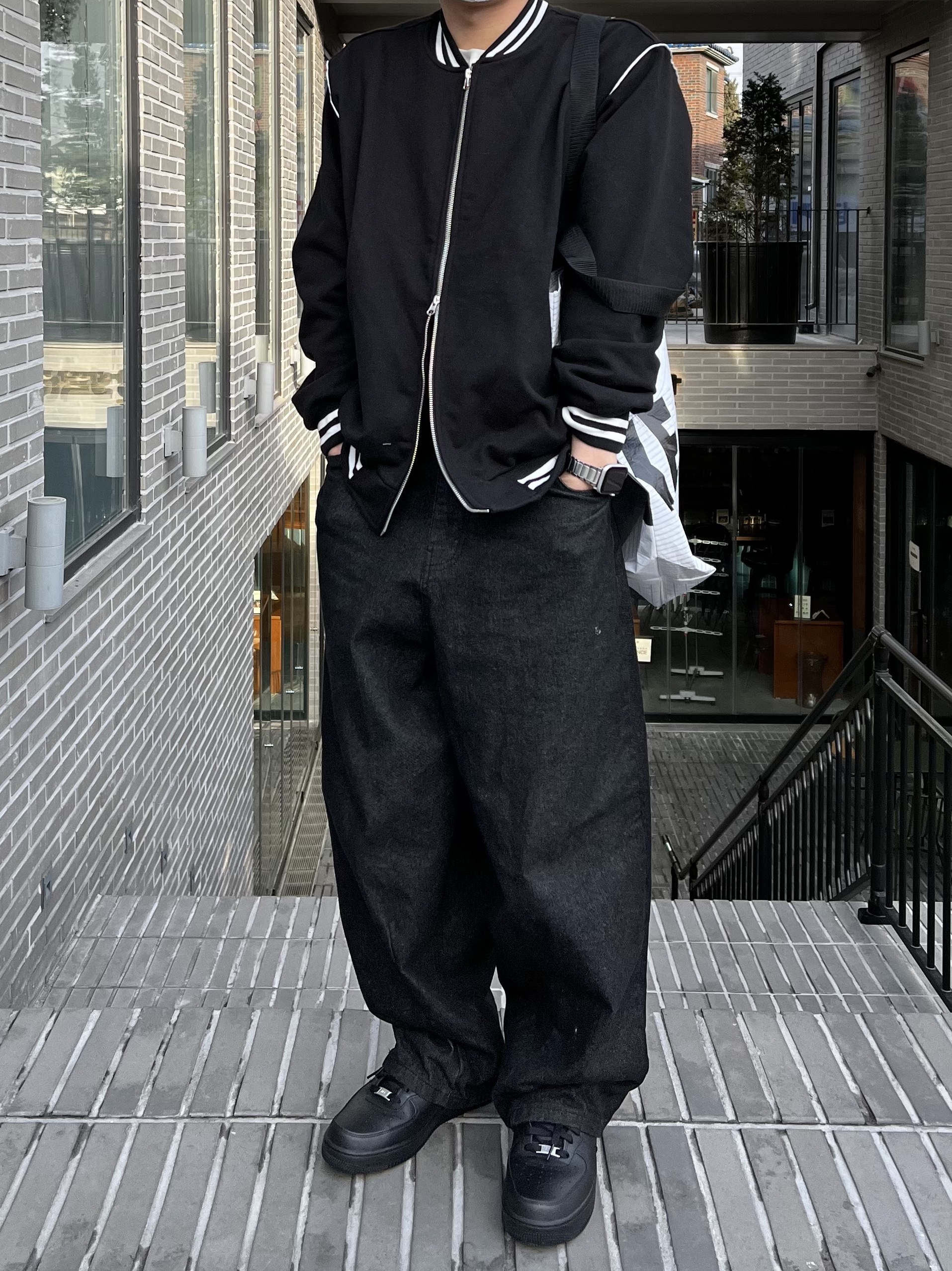 Nike Air Force 1 Mid '07 Black 착용 스타일 - 3