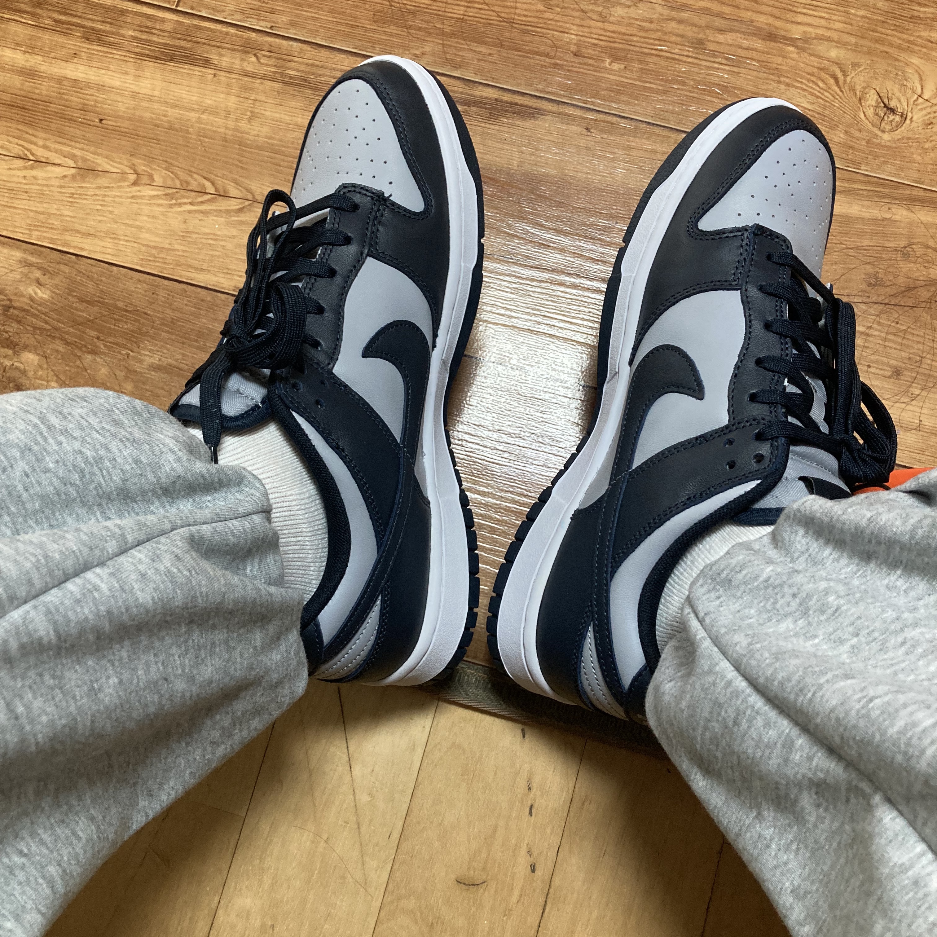 Nike Dunk Low Retro Championship Grey 착용 스타일