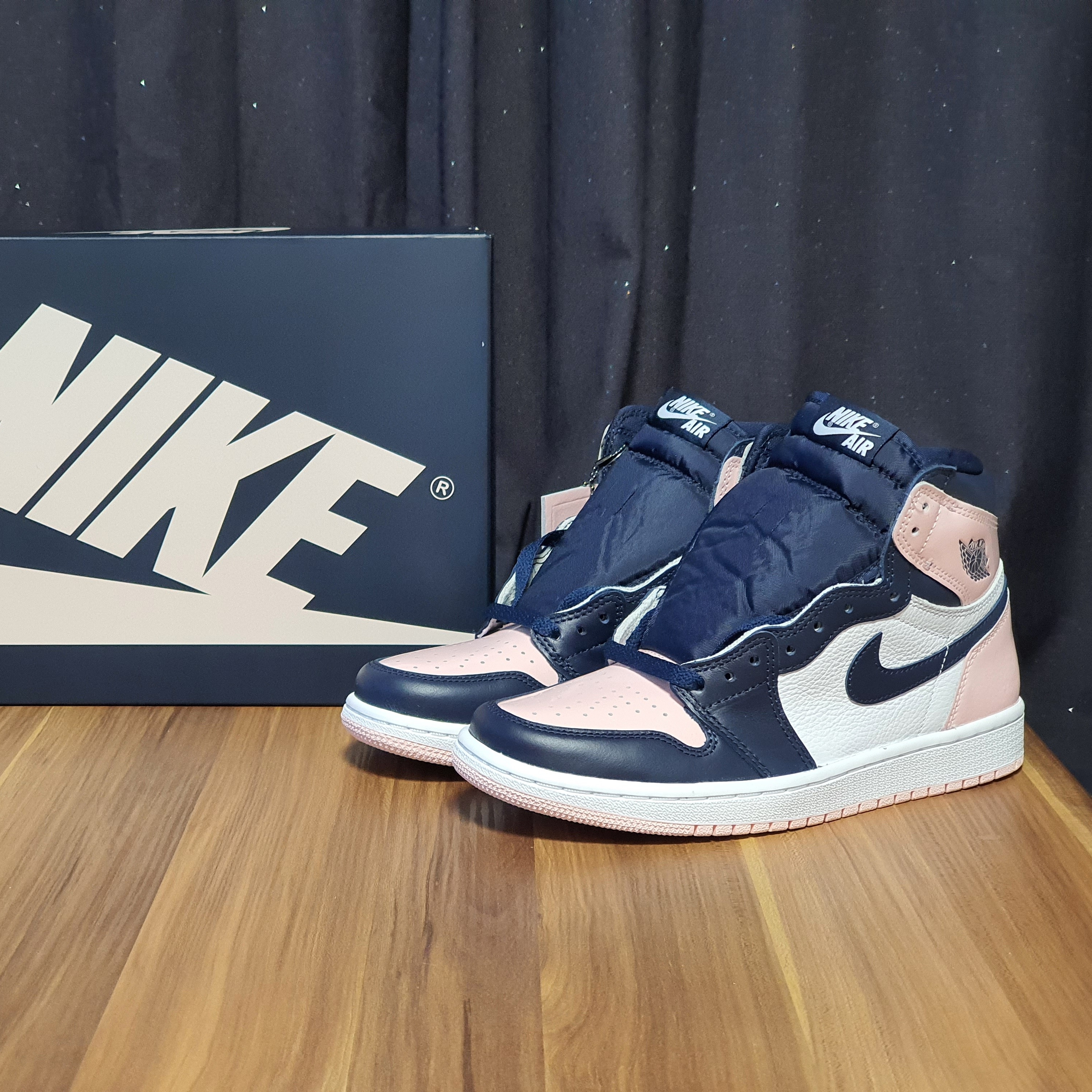 (W) Jordan 1 Retro High OG Atmosphere 착용 스타일 - 1
