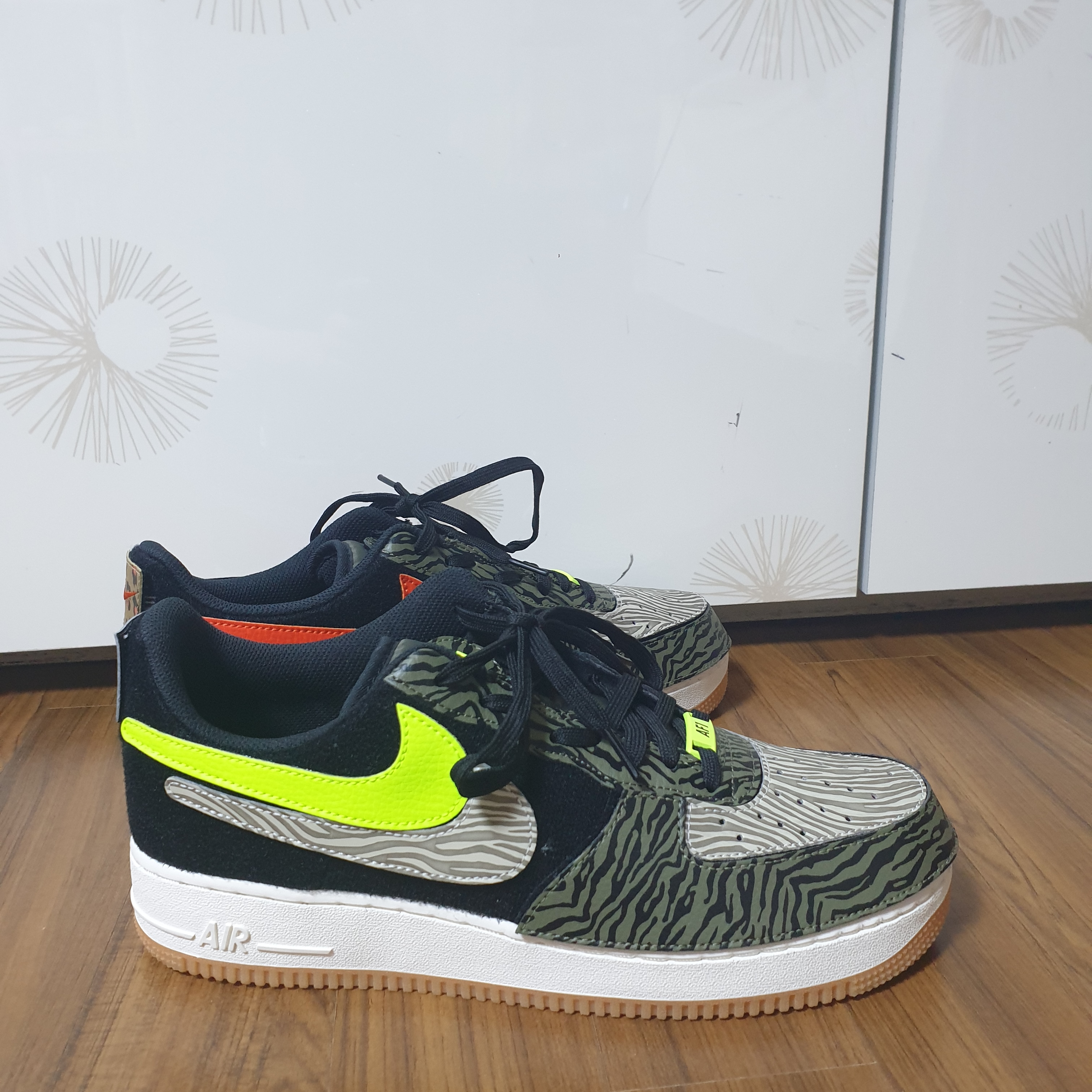Nike Air Force 1/1 Animal Print 착용 스타일