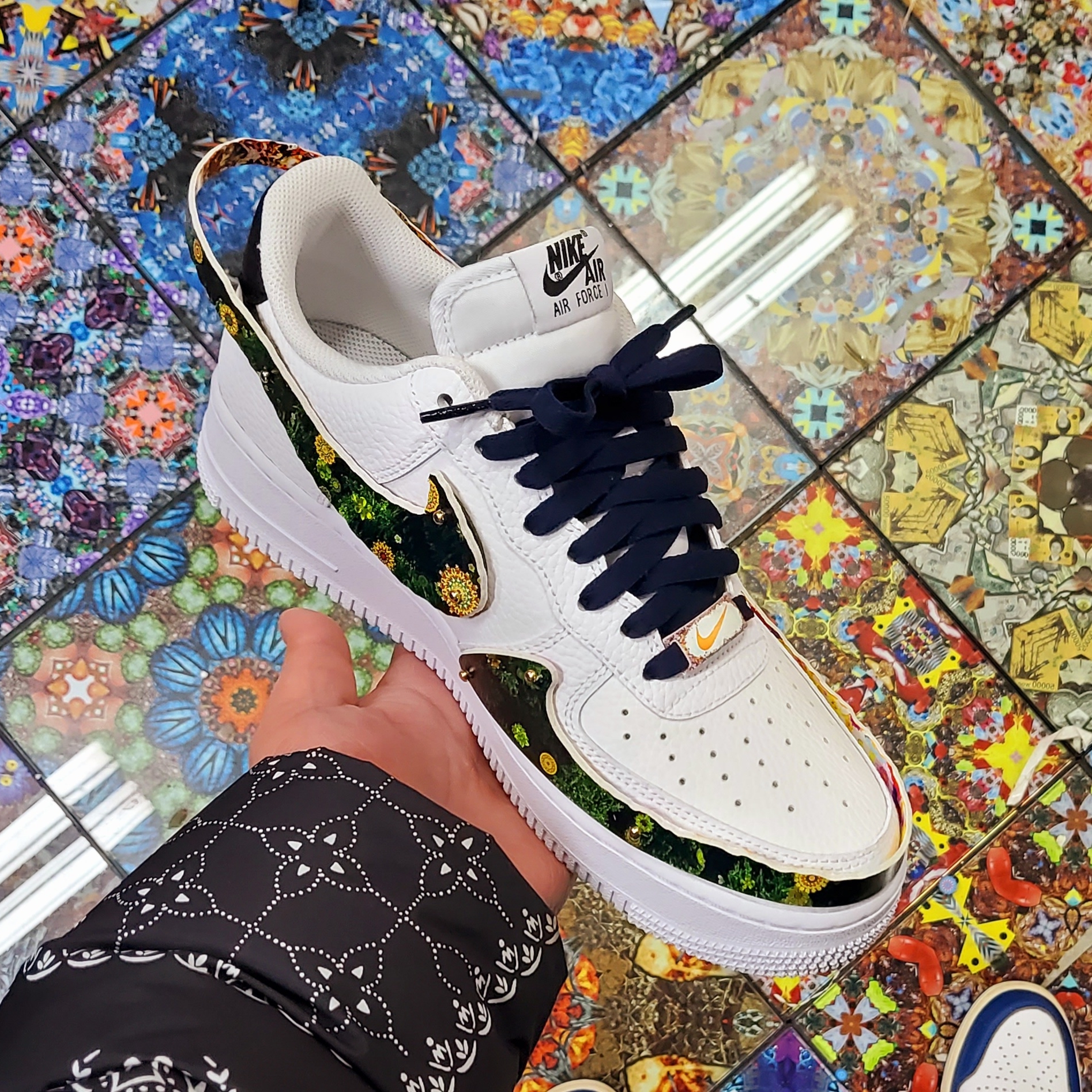 Nike Air Force 1 '07 White Black 착용 스타일 - 2