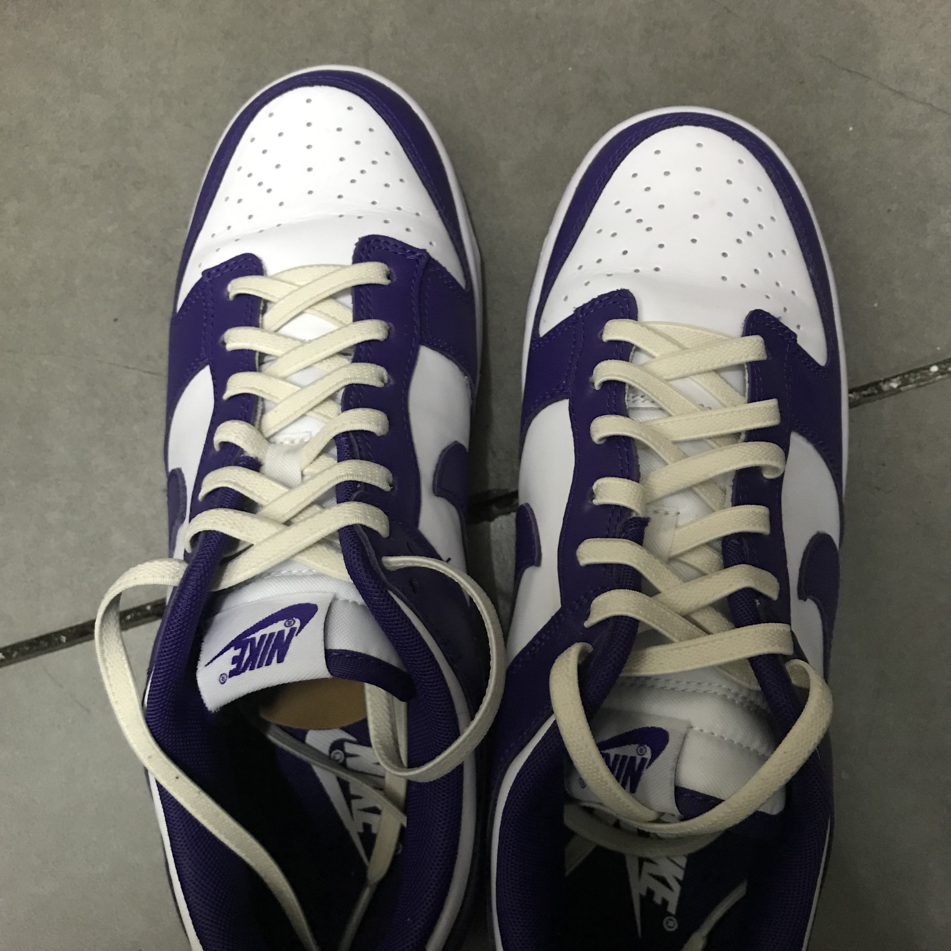 Nike Dunk Low Retro Championship Court Purple 착용 스타일
