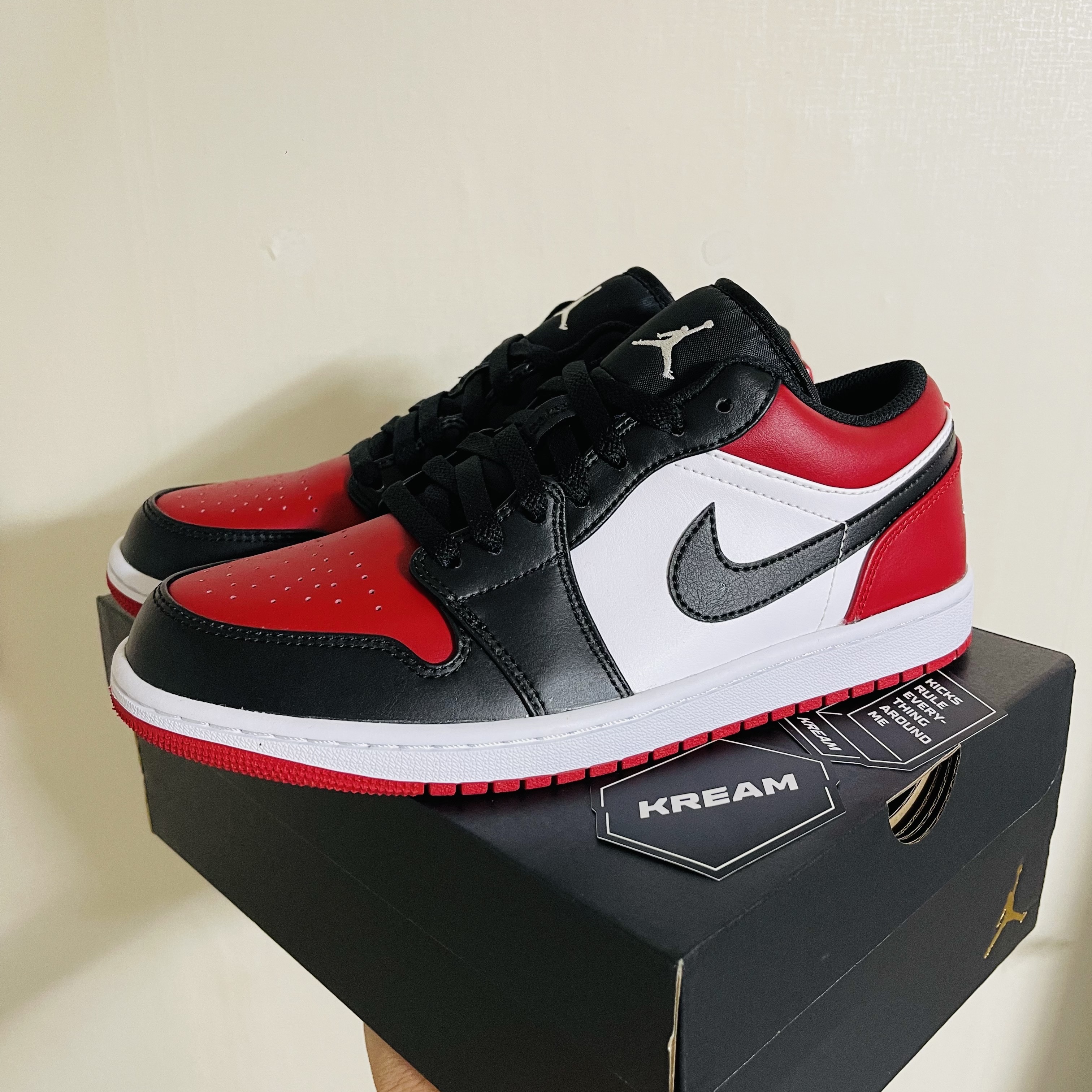 Jordan 1 Low Bred Toe 착용 스타일 - 3