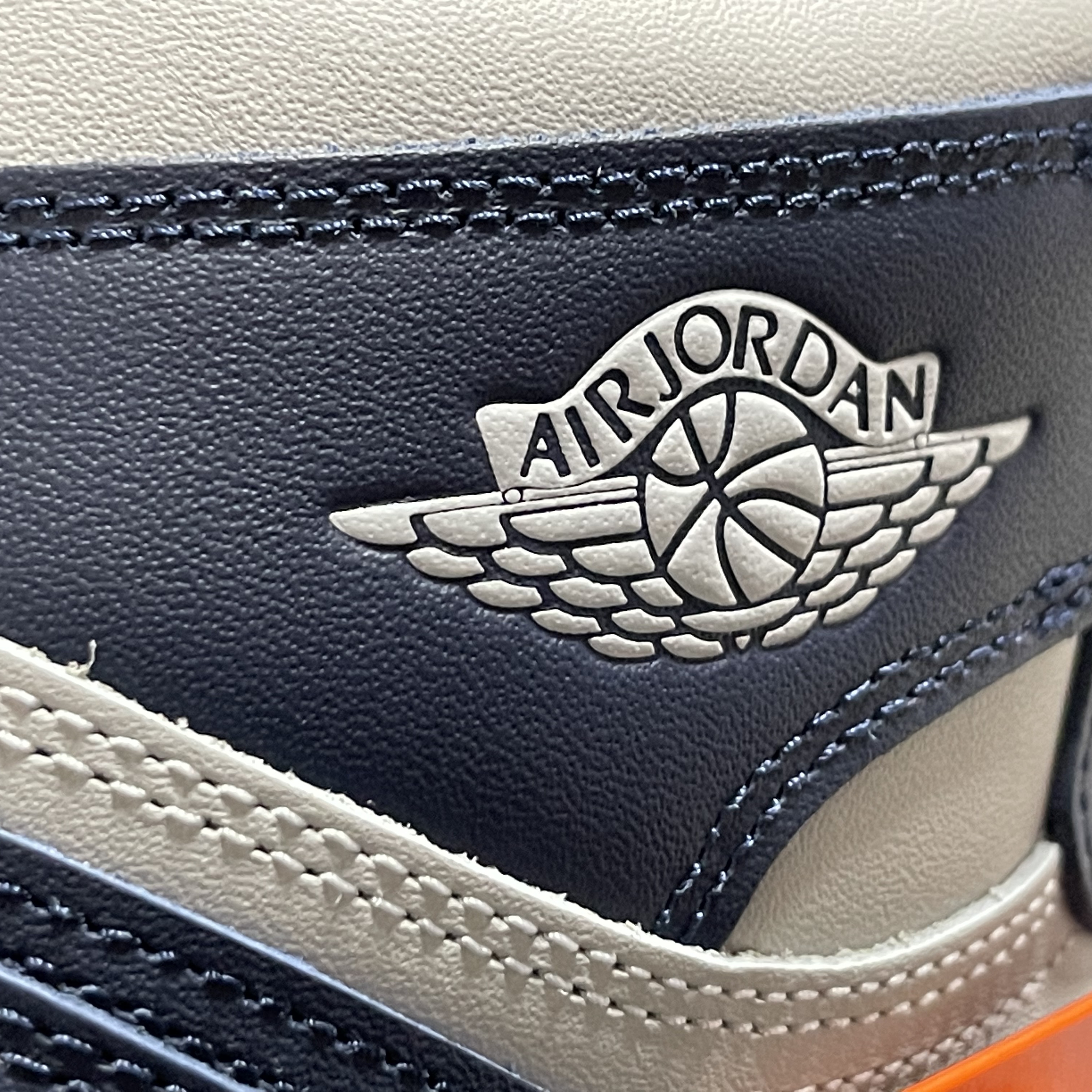 Jordan 1 High 85 College Navy 착용 스타일 - 3