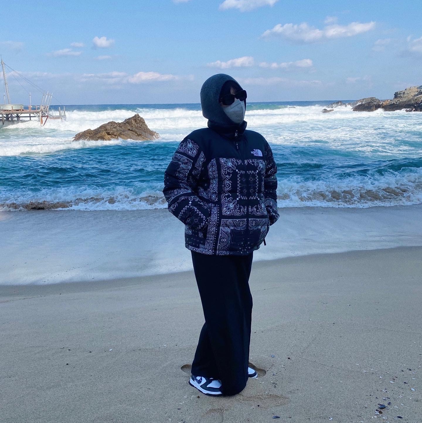 The North Face 1996 Novelty Nuptse Jacket Real Black - 21FW, (W) Nike Dunk Low Essential Black Paisley 착용 스타일 - 2