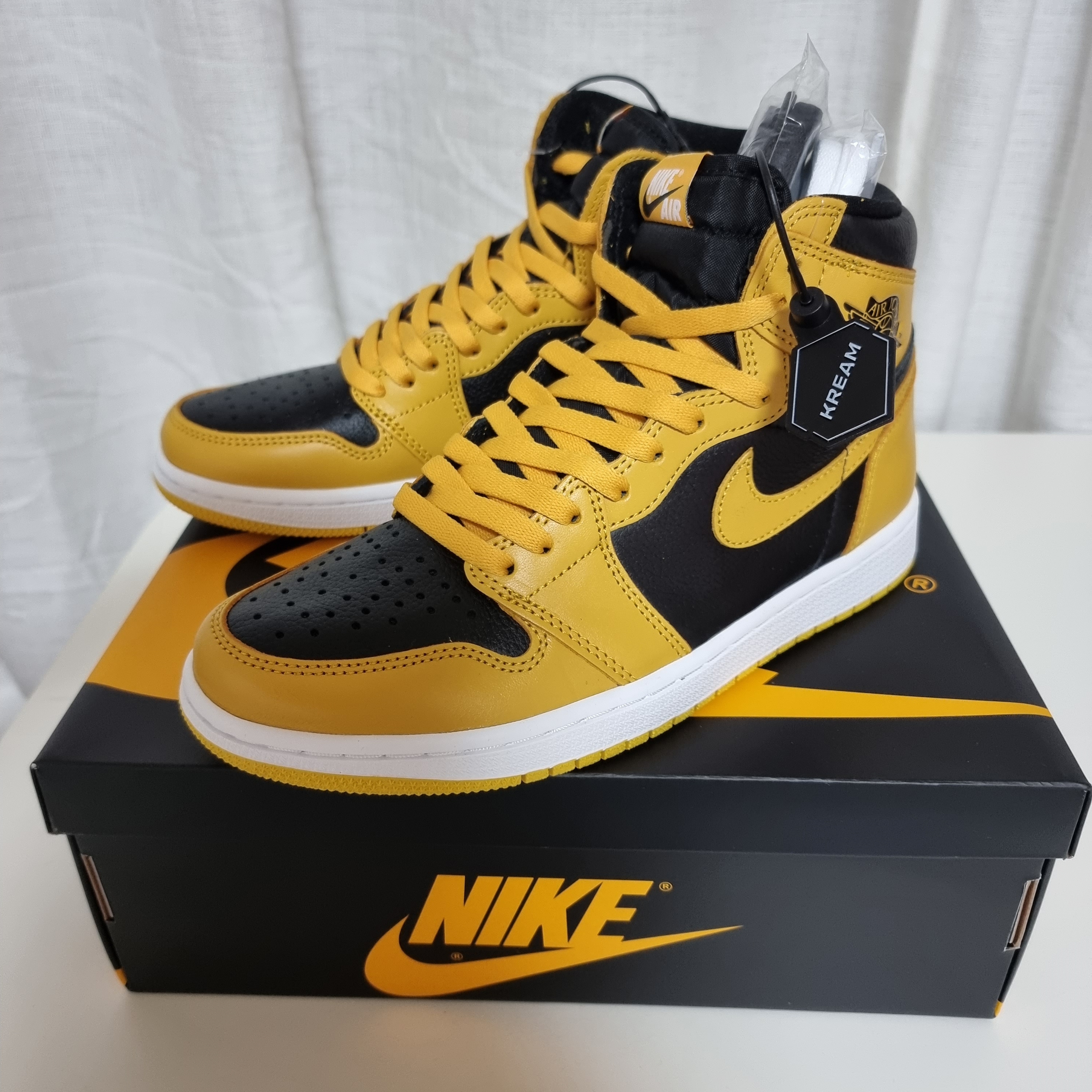 Jordan 1 Retro High OG Pollen, (W) Nike Dunk Low SE Heirloom 착용 스타일 - 2