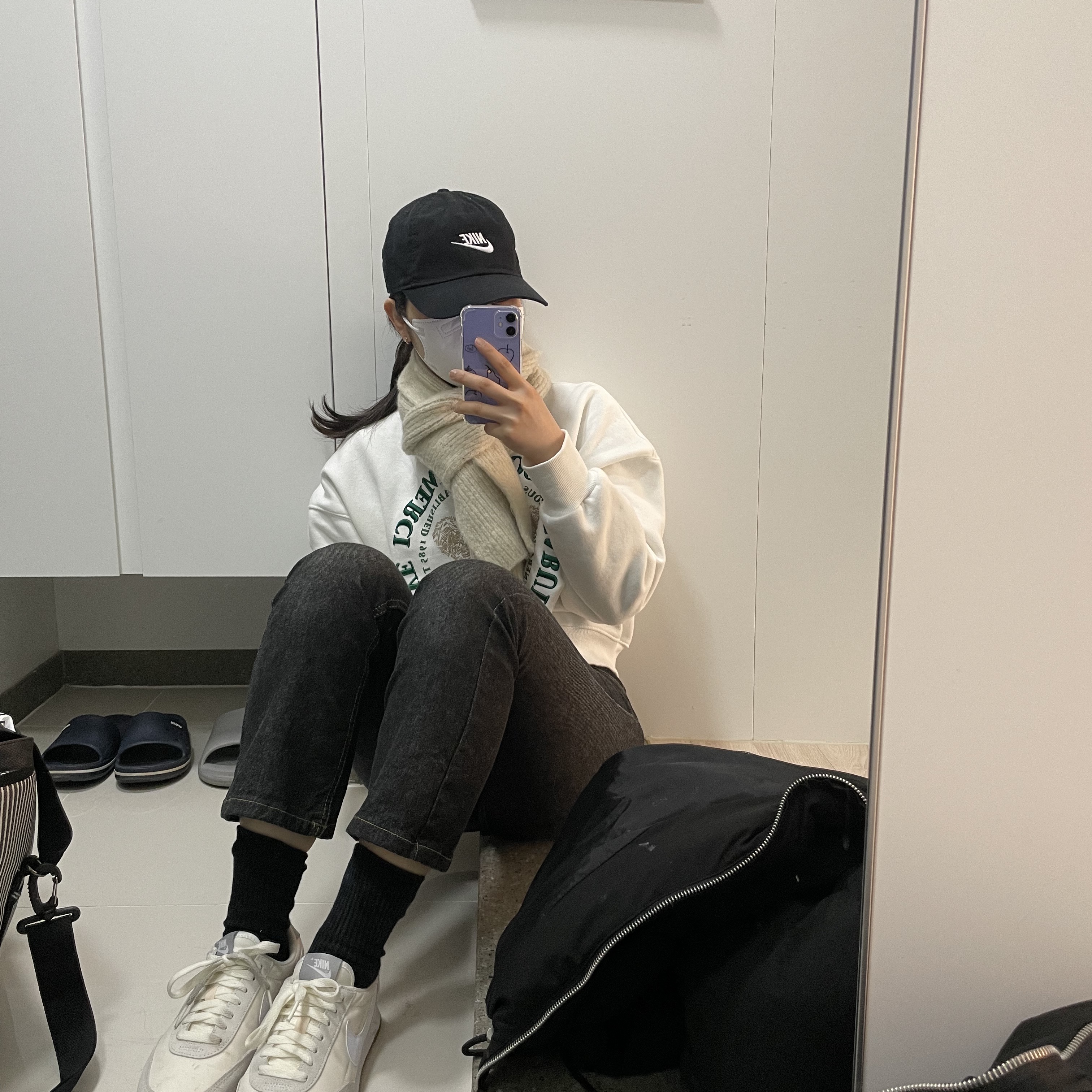 (W) Nike Daybreak Summit White 착용 스타일