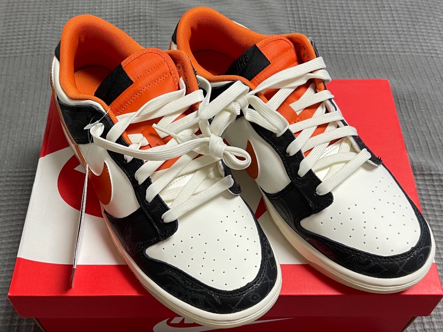 Nike Dunk Low Retro PRM Halloween 착용 스타일