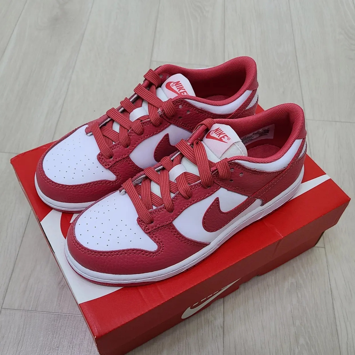 (PS) Nike Dunk Low Archeo Pink 착용 스타일 - 2