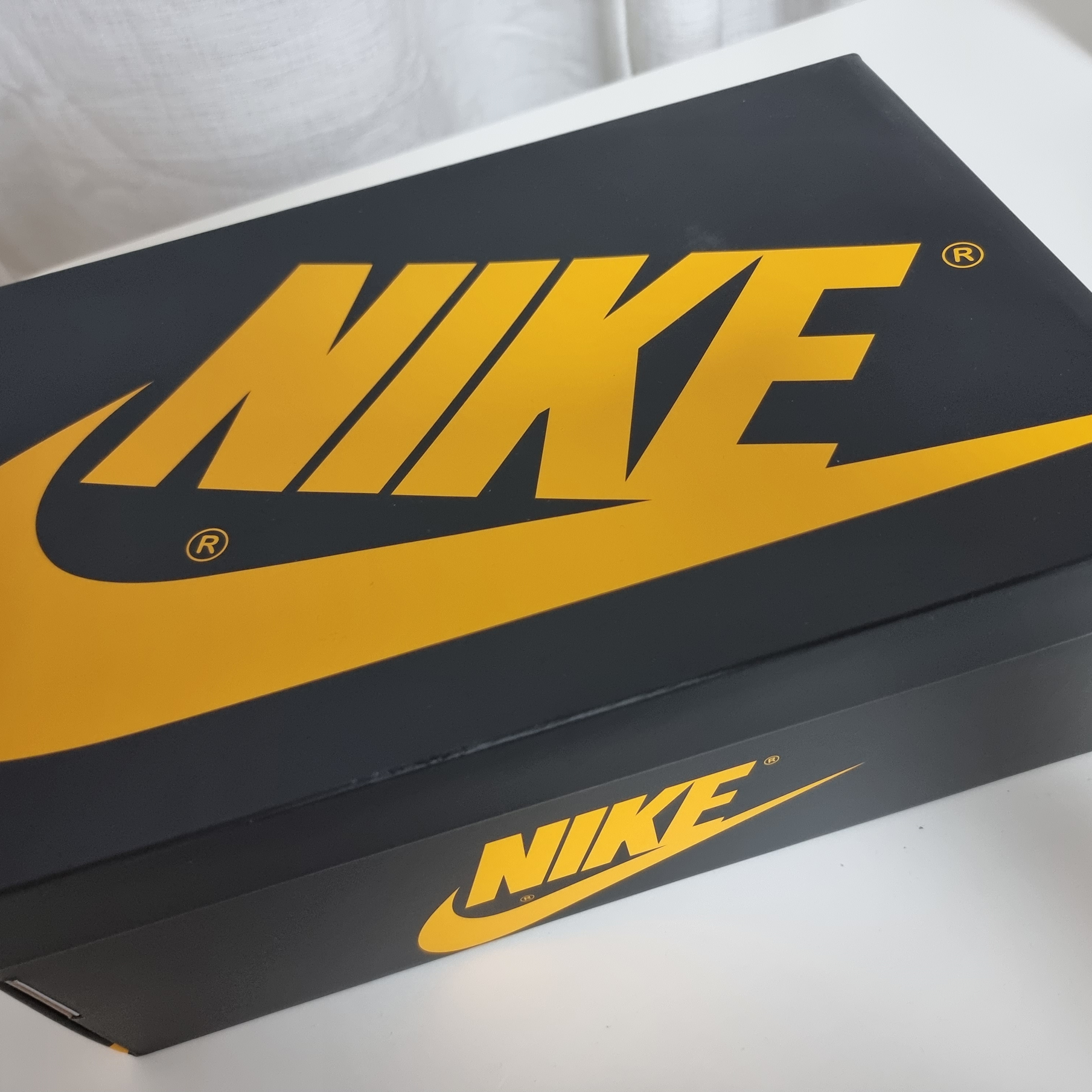 Jordan 1 Retro High OG Pollen, (W) Nike Dunk Low SE Heirloom 착용 스타일 - 1