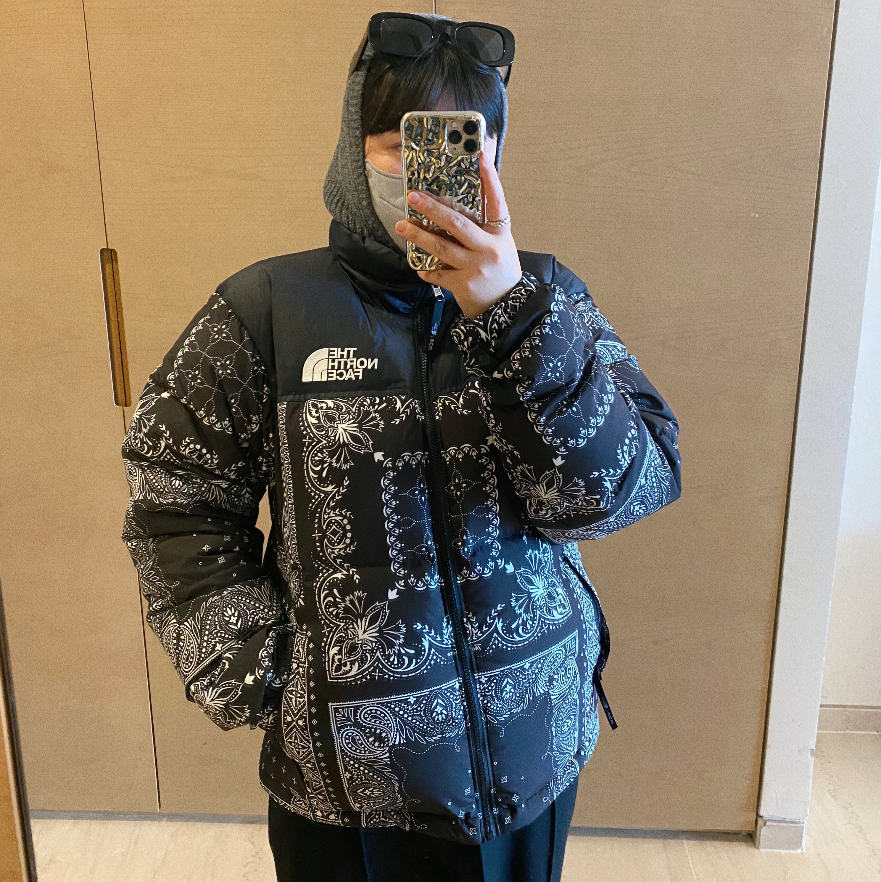 The North Face 1996 Novelty Nuptse Jacket Real Black - 21FW, (W) Nike Dunk Low Essential Black Paisley 착용 스타일 - 1