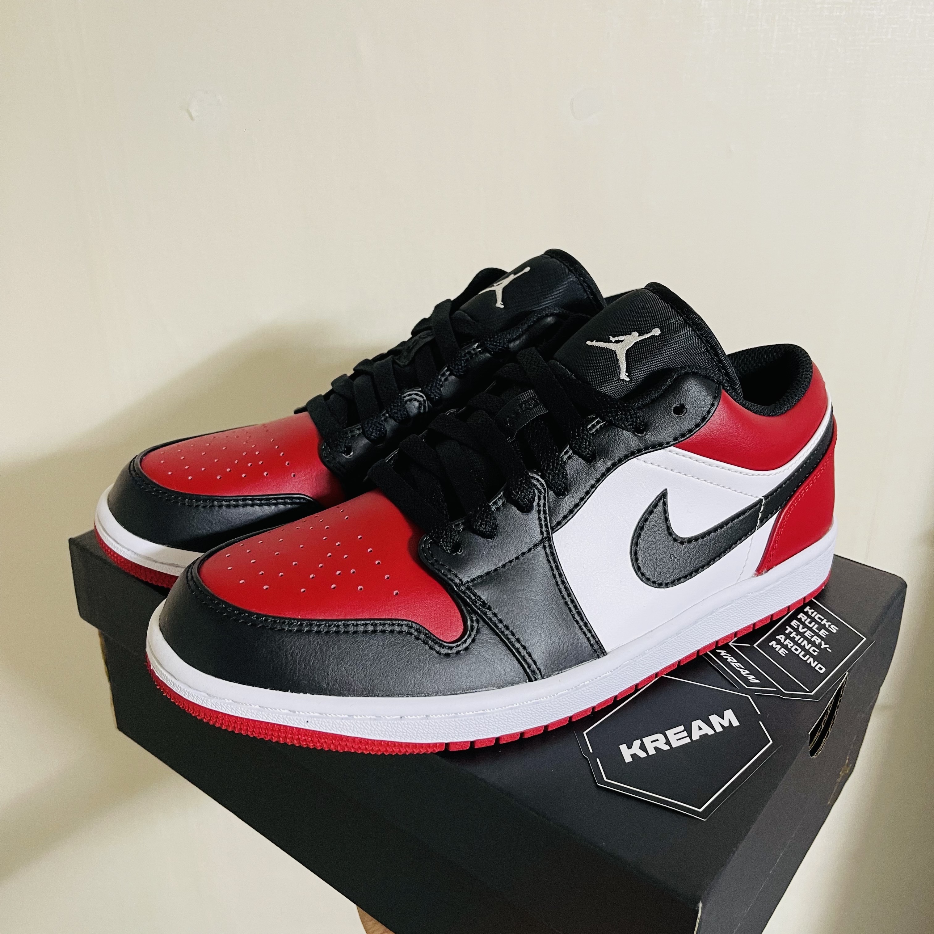 Jordan 1 Low Bred Toe 착용 스타일 - 1