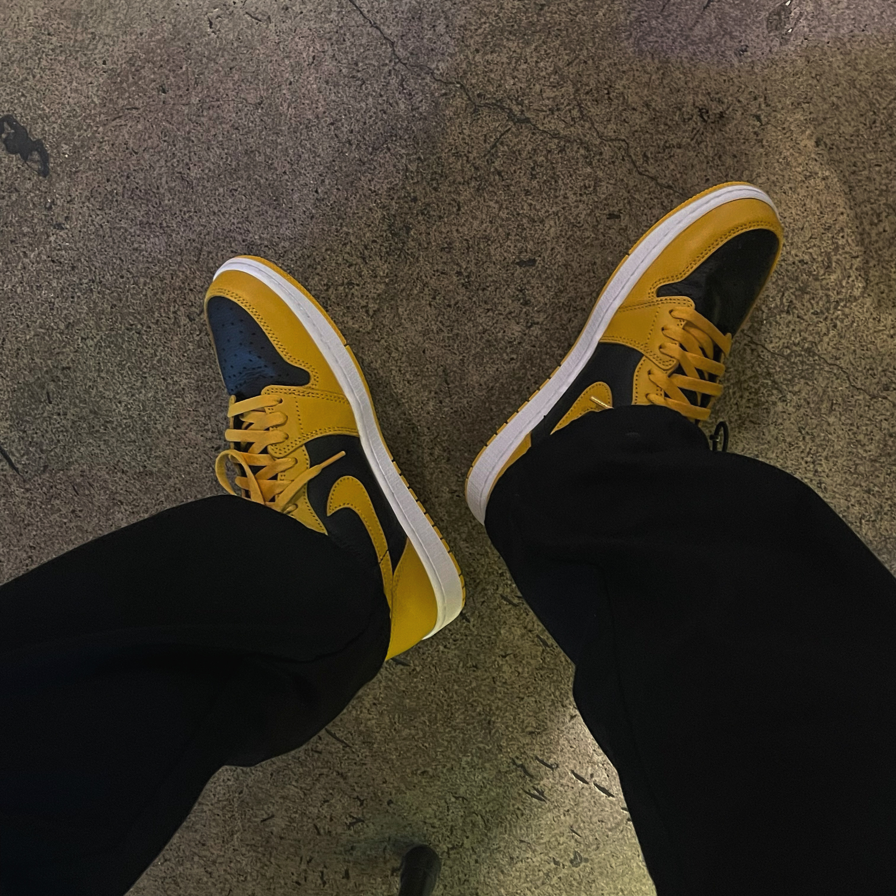 Jordan 1 Retro High OG Pollen 착용 스타일