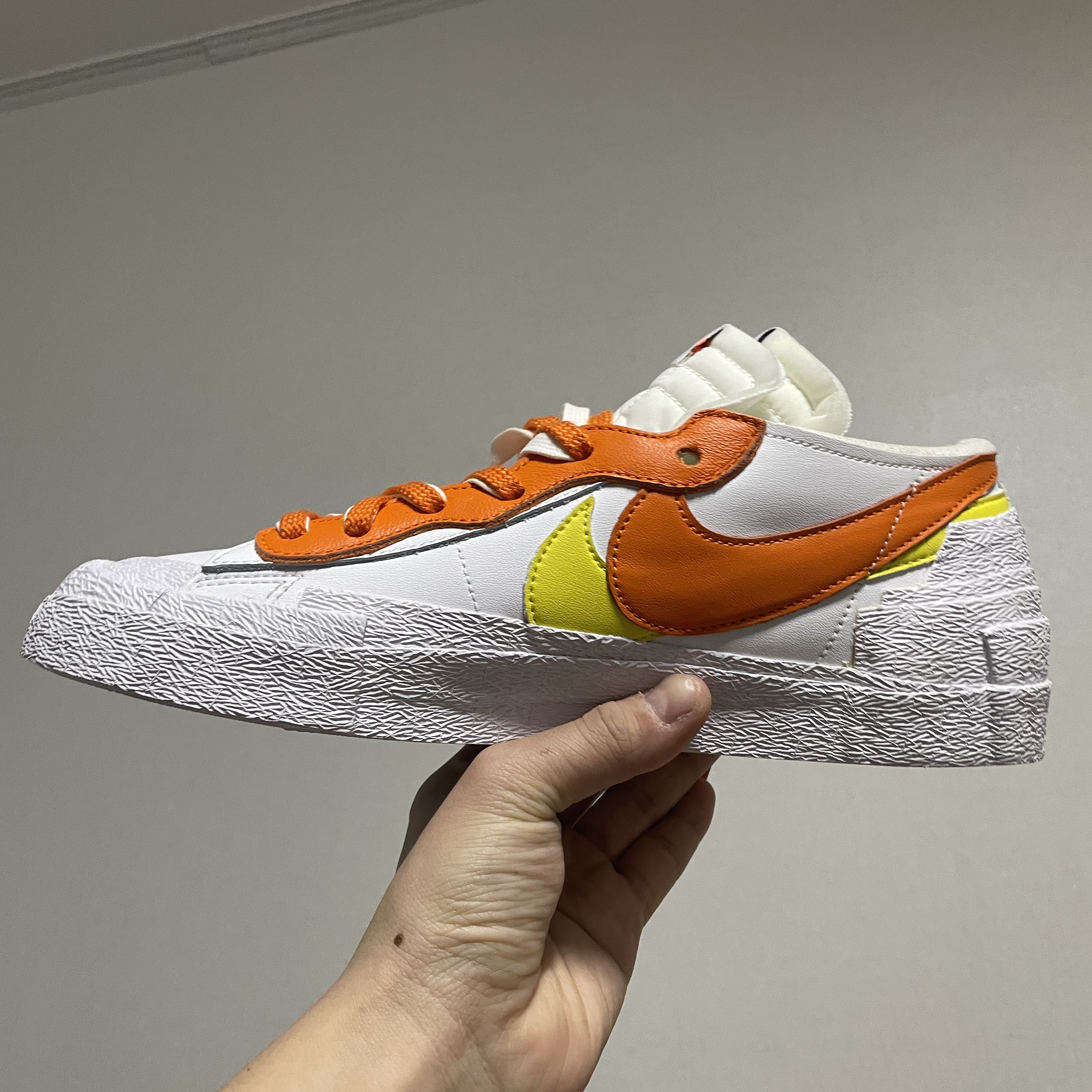 Nike x Sacai Blazer Low Magma Orange 착용 스타일
