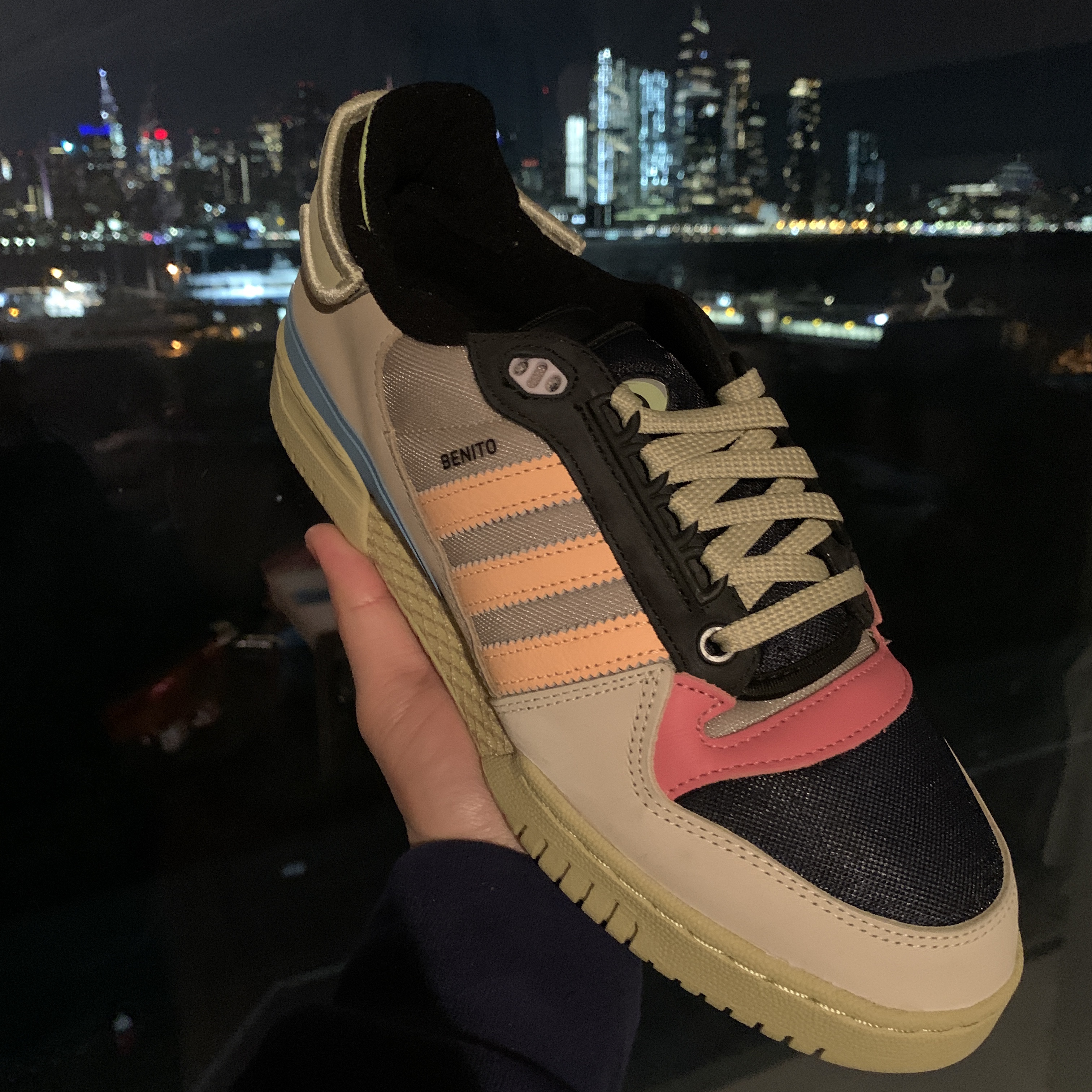 Adidas x Bad Bunny Forum PWR Catch and Throw 착용 스타일 - 2